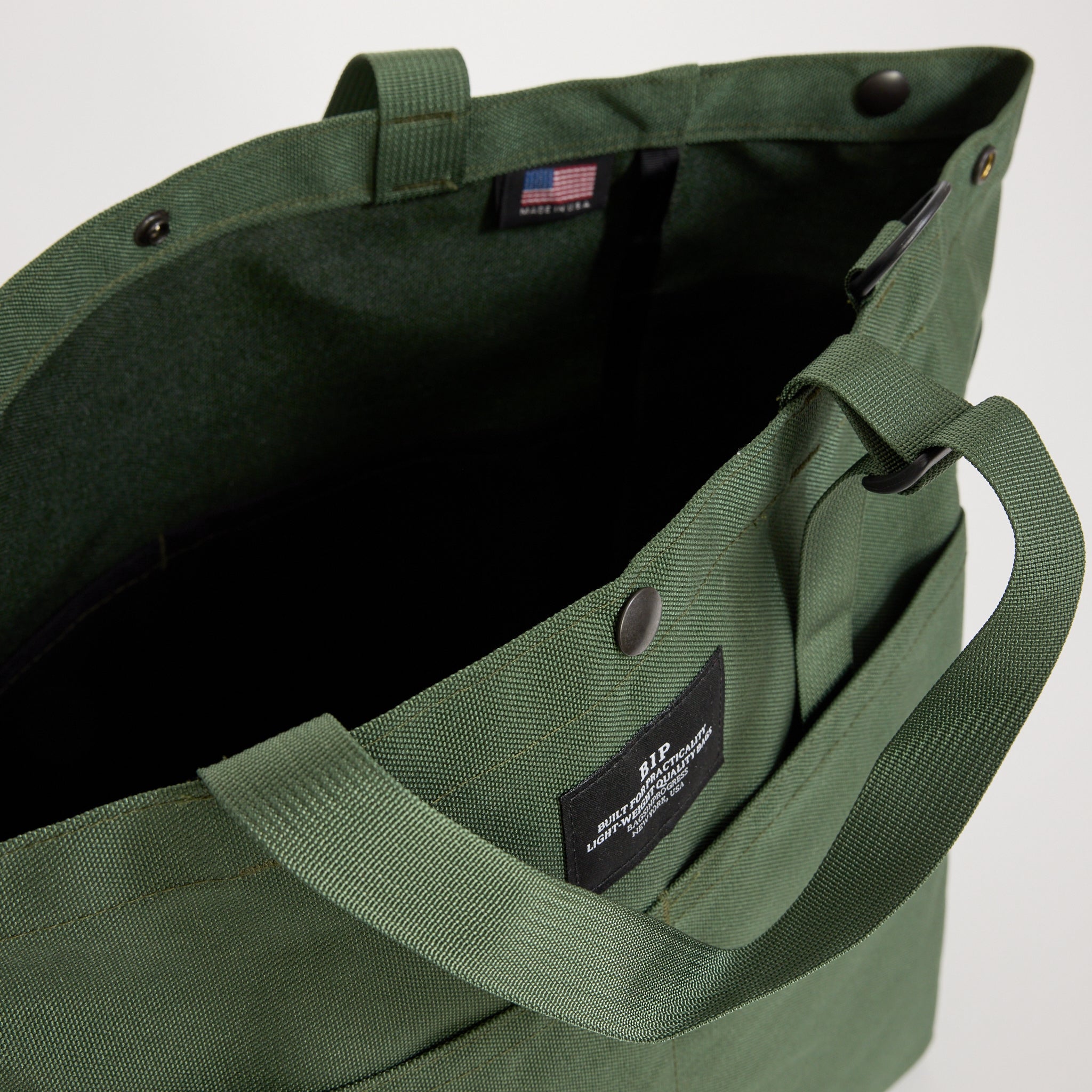 Bags In Progress | Carry-All Beach Bag Olive | Maplestore