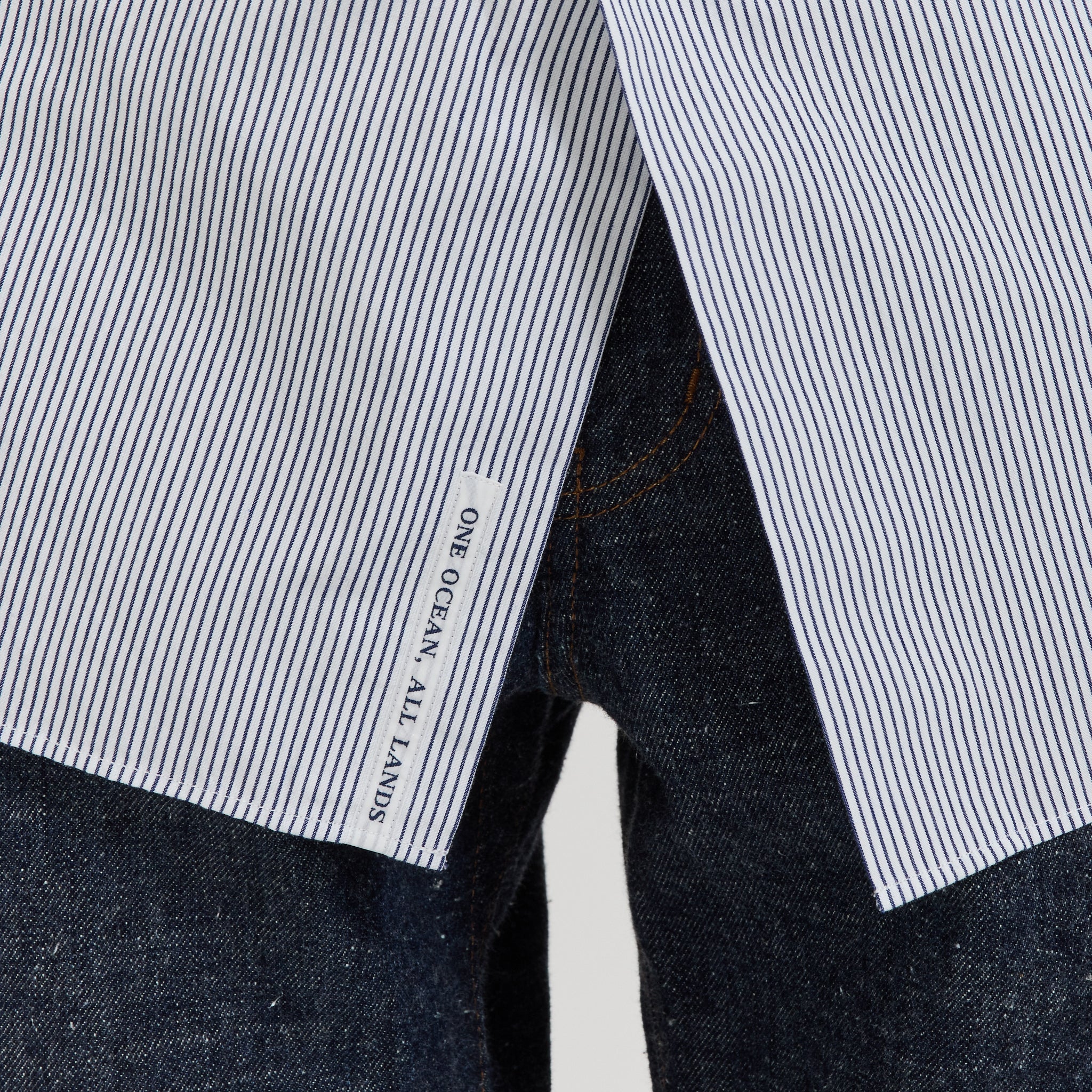 Regular Collar Stripe Wind Shirt Navy