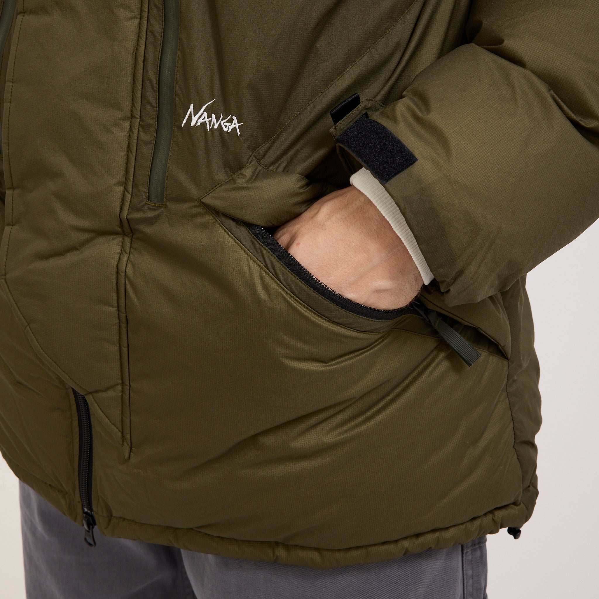 Nanga | Mountain Belay Coat Khaki | Maplestore