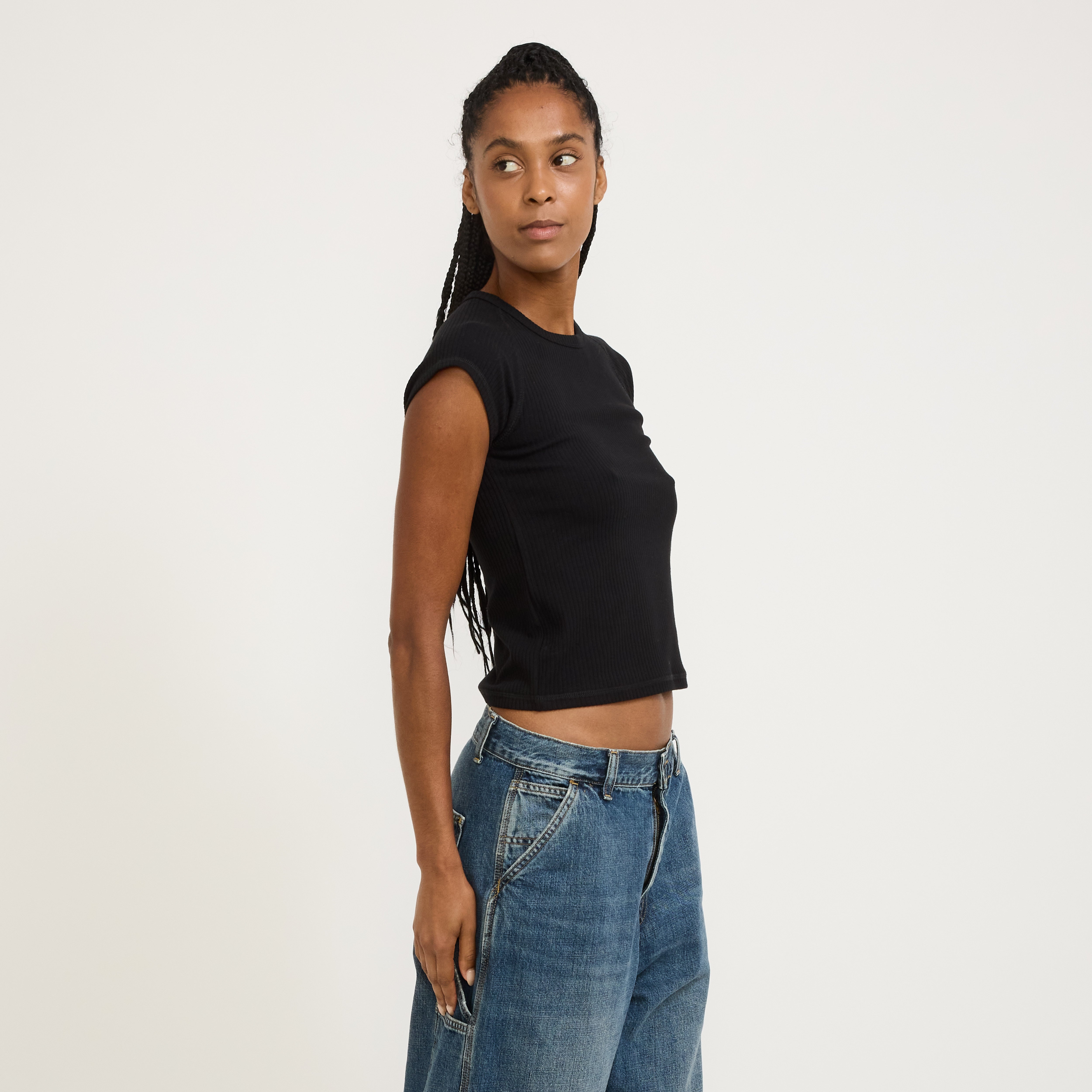 Neuw | Fonda Raglan Tee Black | Maplestore