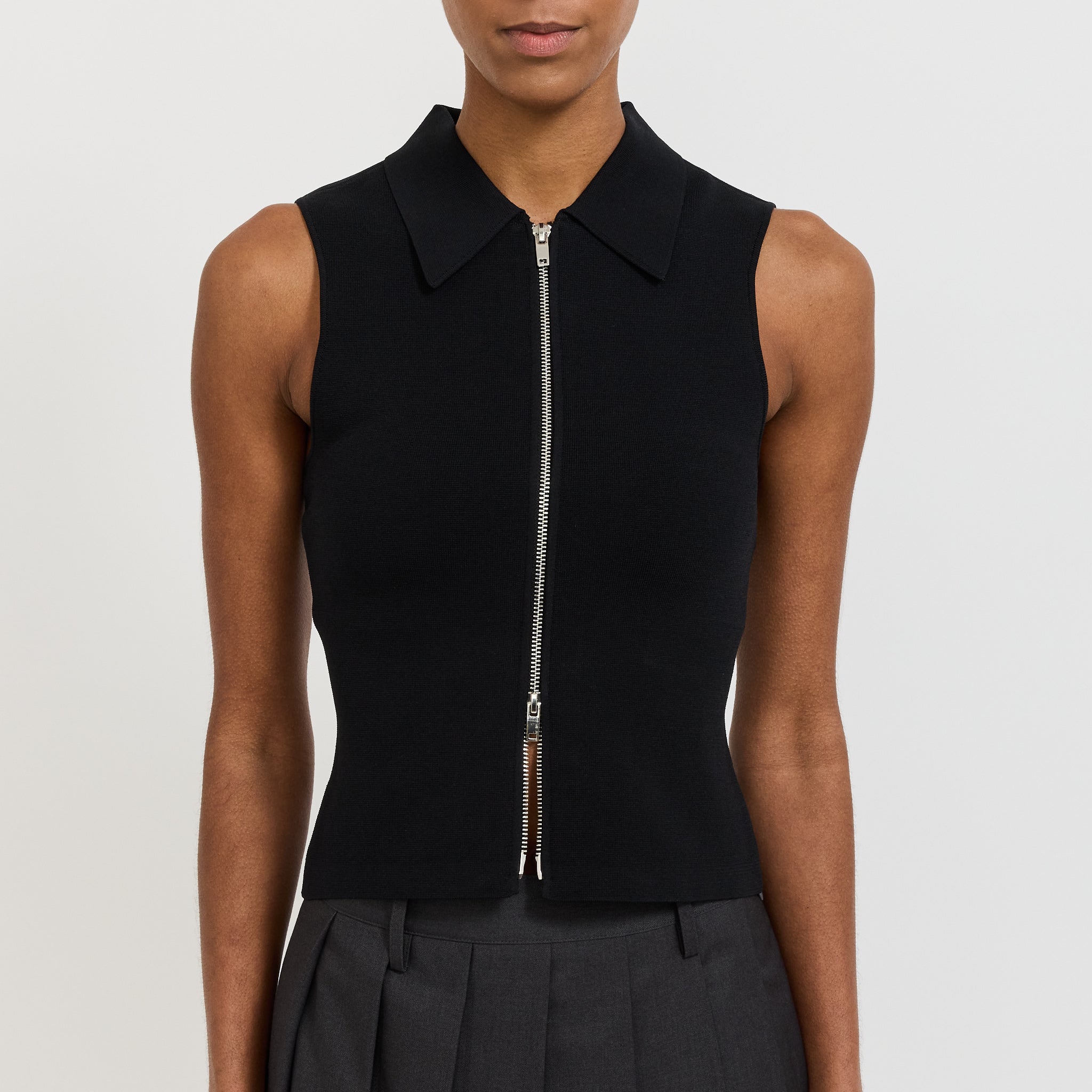 Neuw | Suki Zip Top Black | Maplestore
