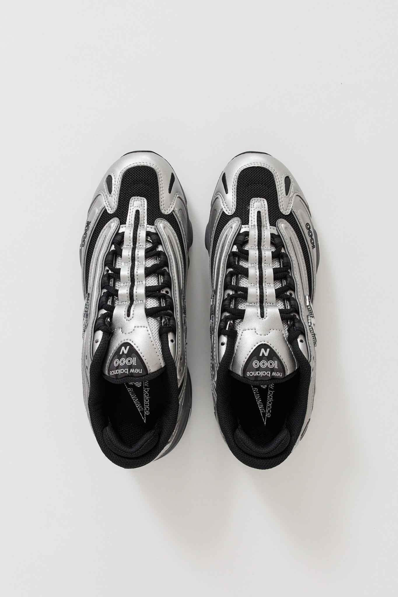 New Balance | M1000EGR Black/Silver Metallic | Maplestore