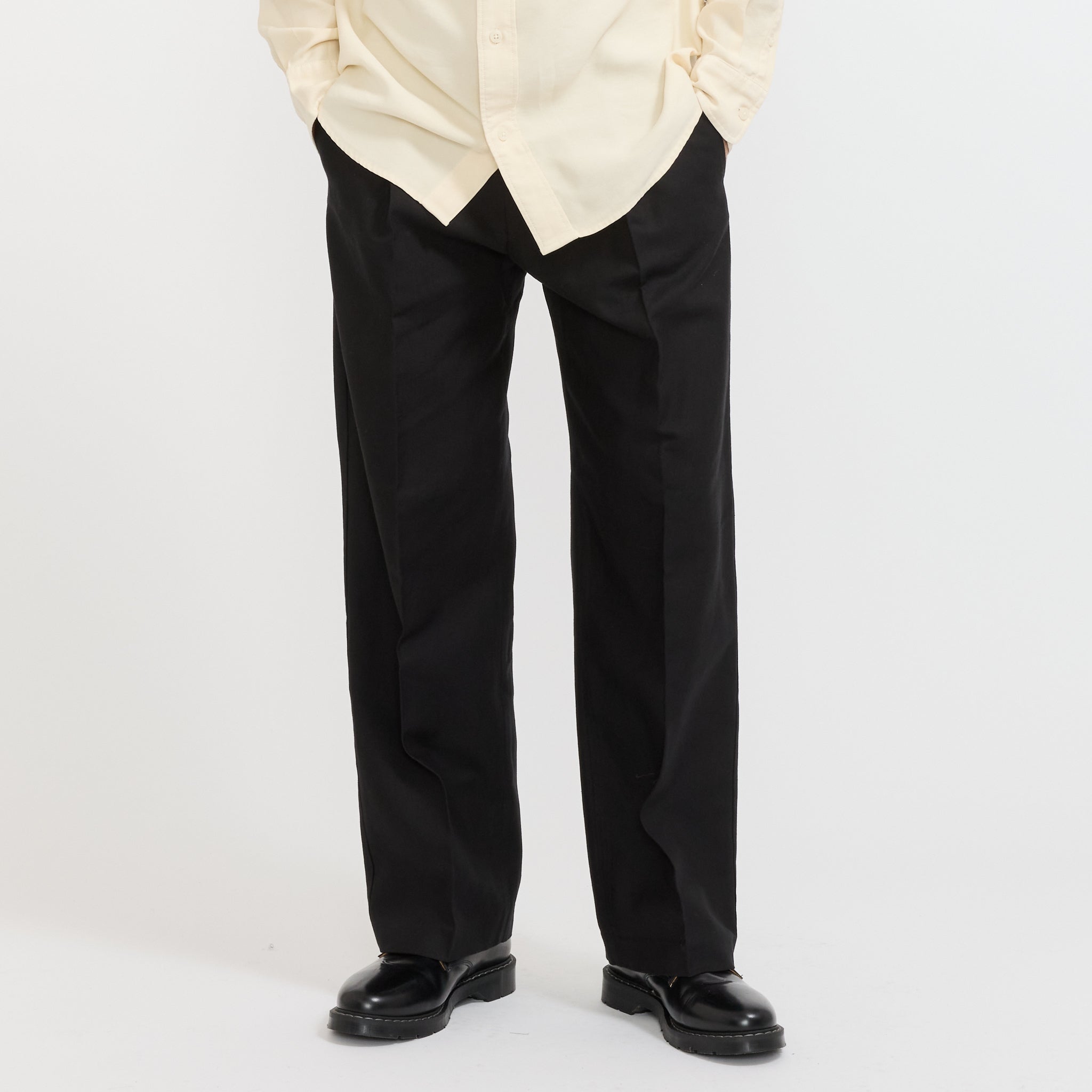 NN07 | Kay Relaxed Fit Trouser Black | Maplestore