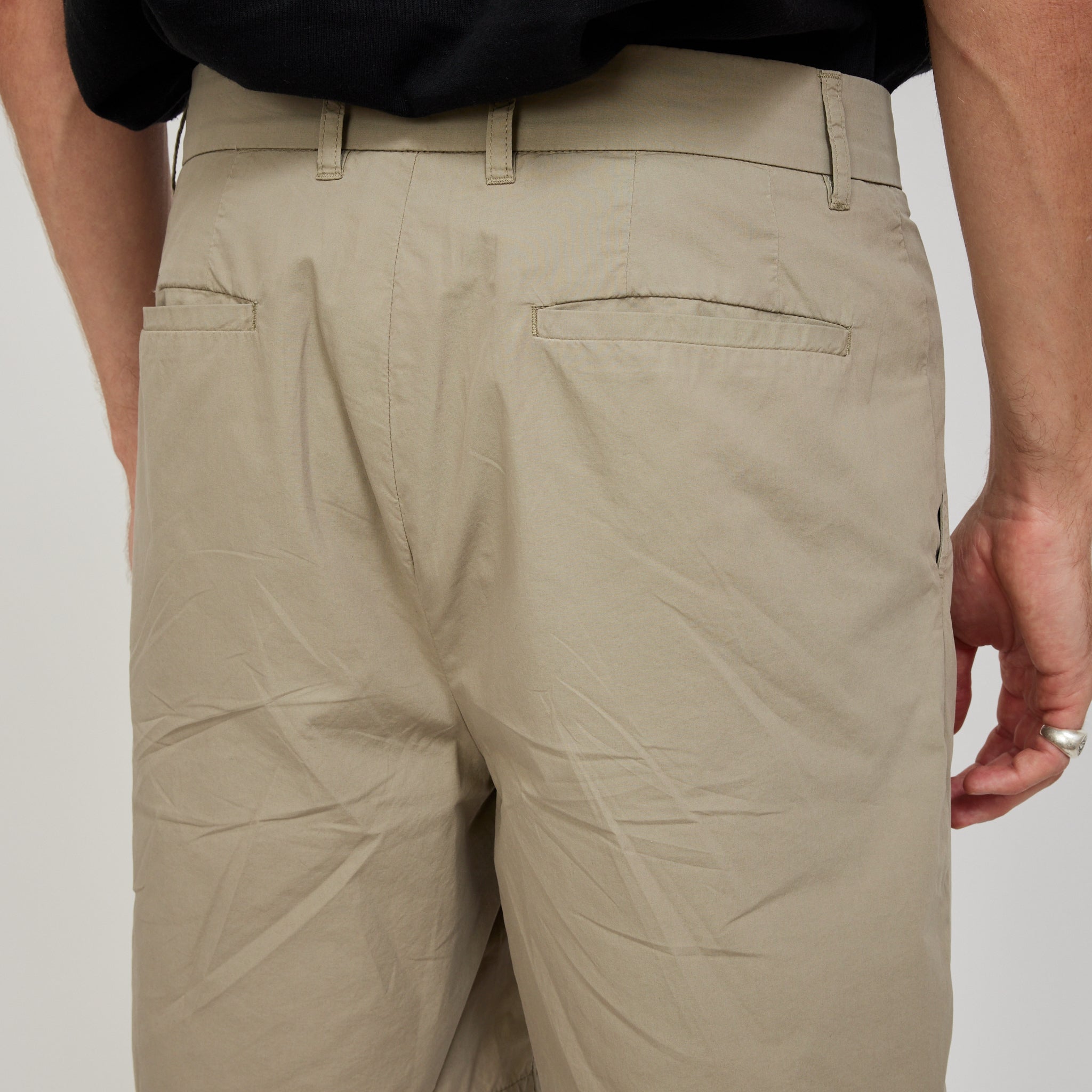 Norse Projects | Benn Relaxed Typewriter Pleated Short Clay | Maplestore