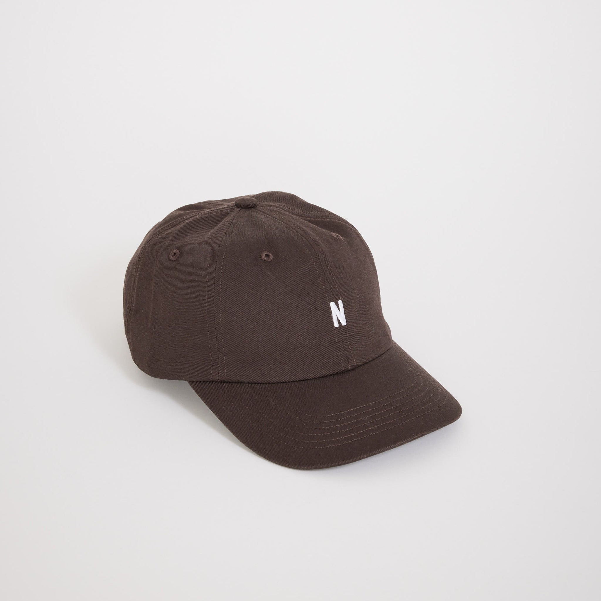 Norse Projects | Twill Sports Cap Espresso | Maplestore
