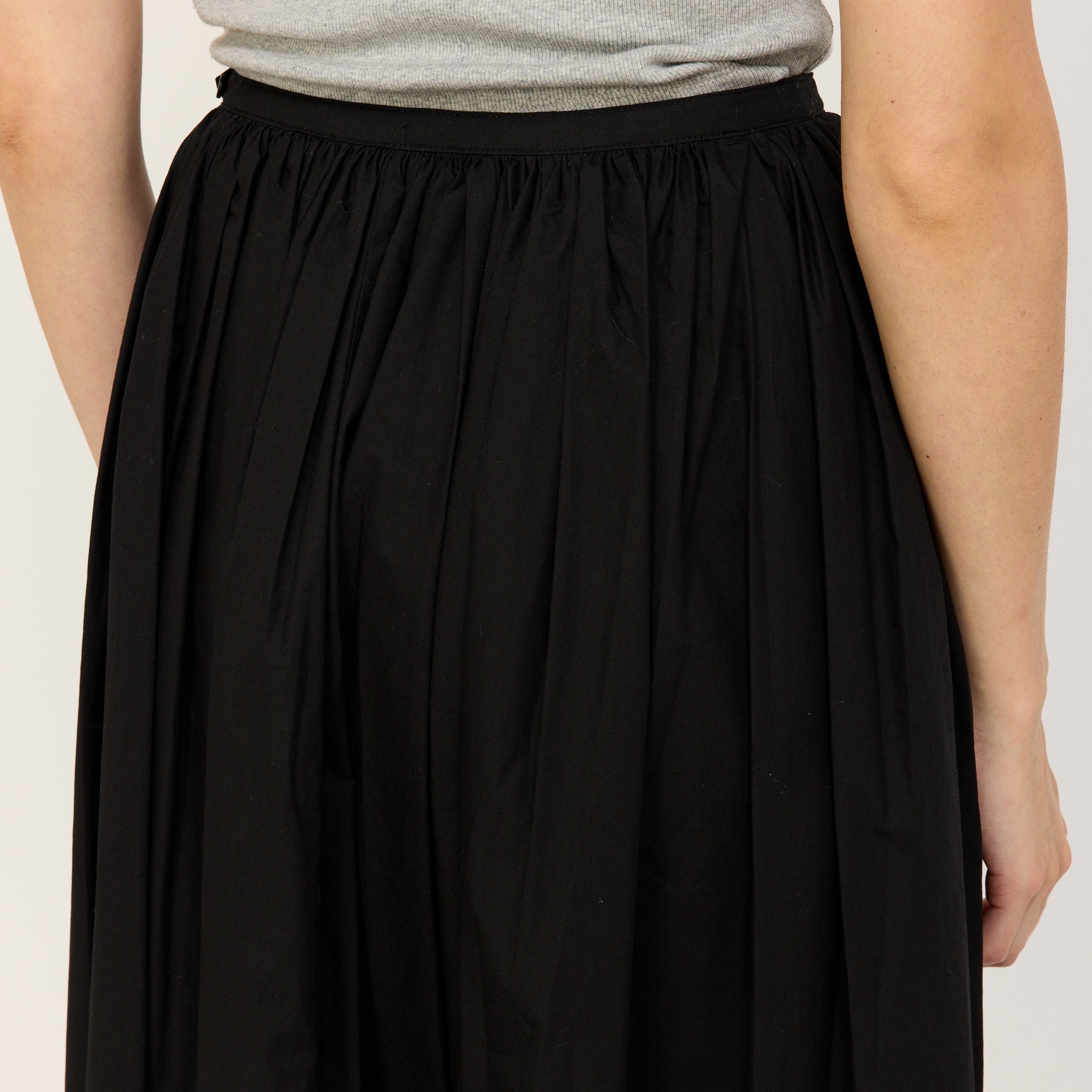 Serto Gathered Skirt Black