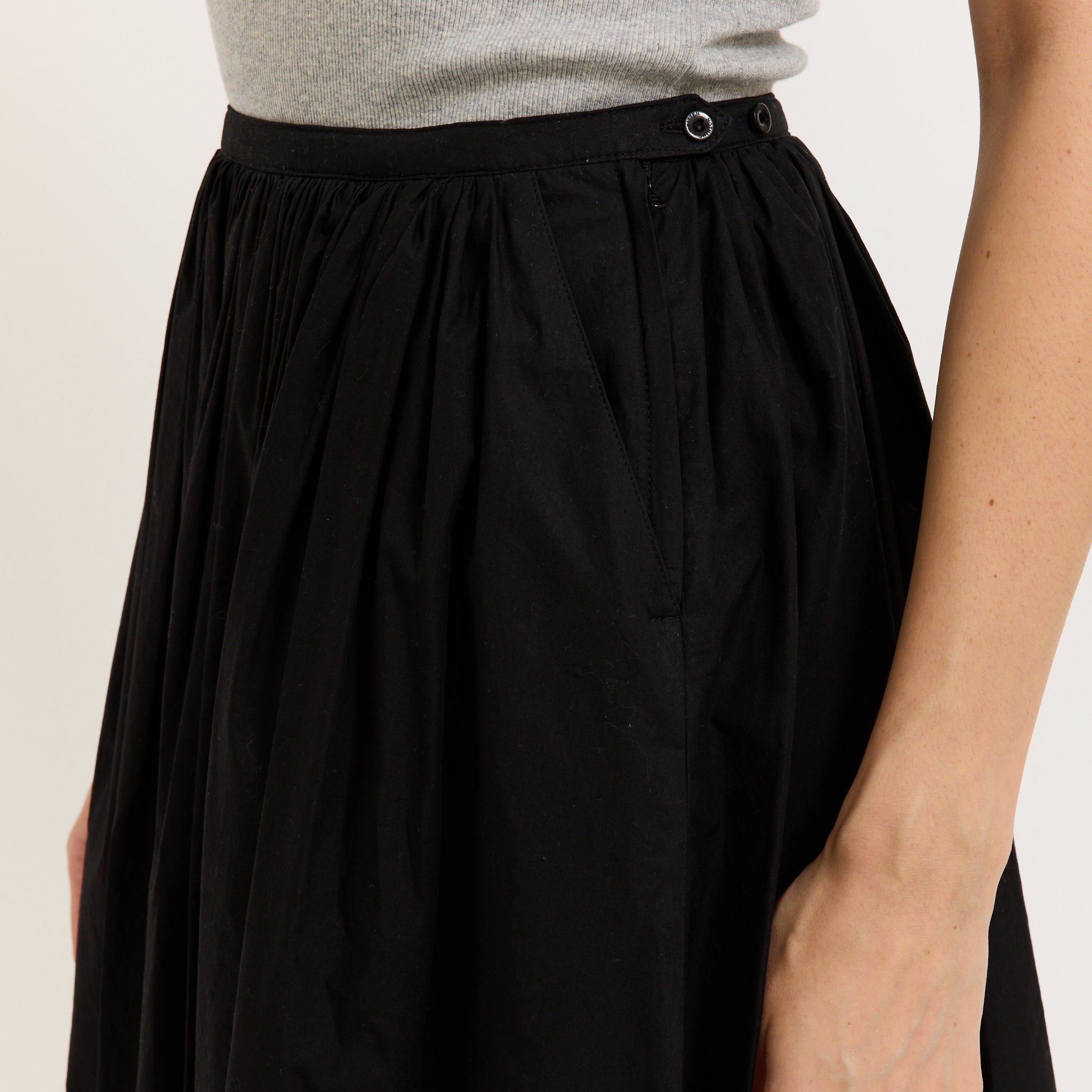 Serto Gathered Skirt Black