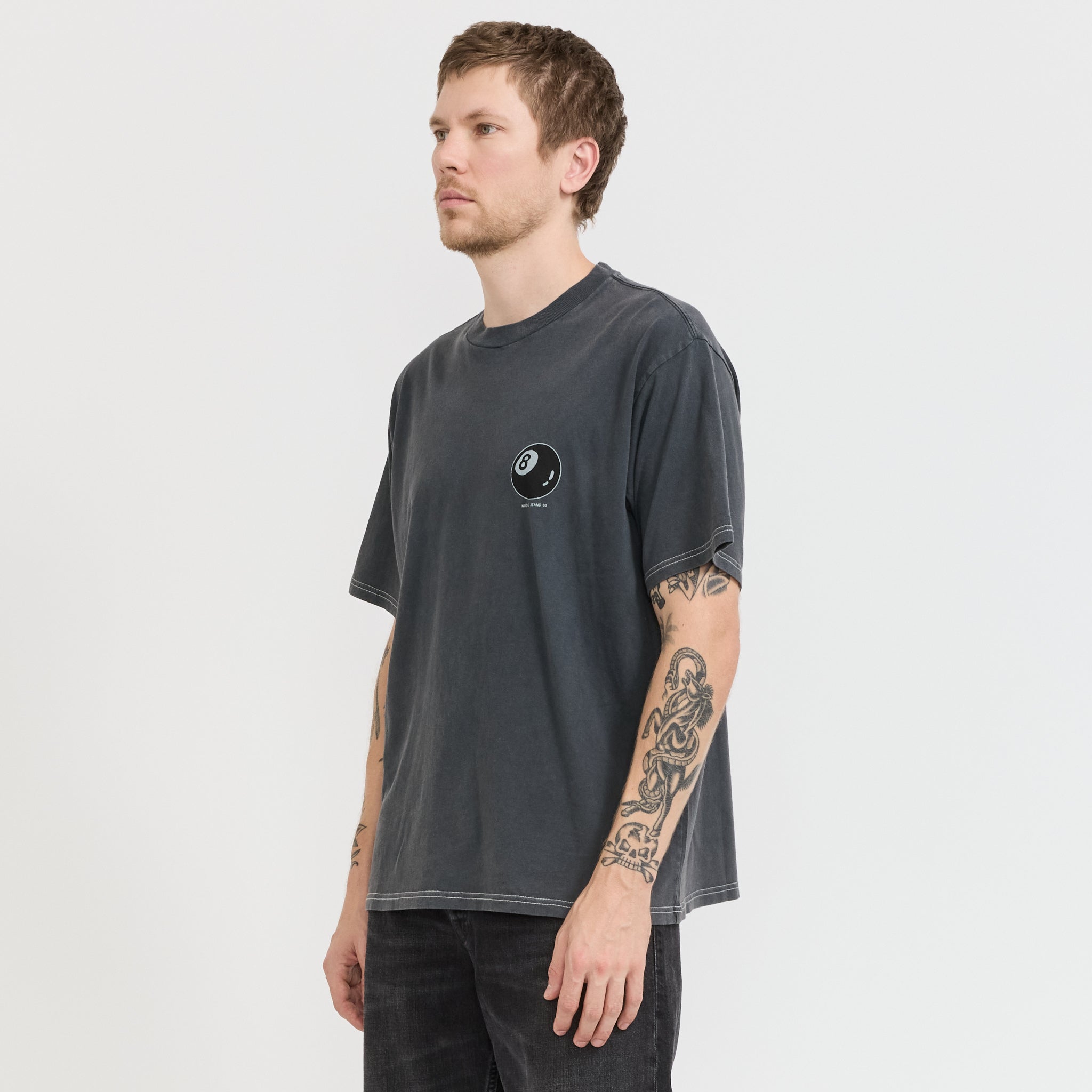 Nudie Jeans Co. | Koffe Knock-Topus T-Shirt Antracite | Maplestore