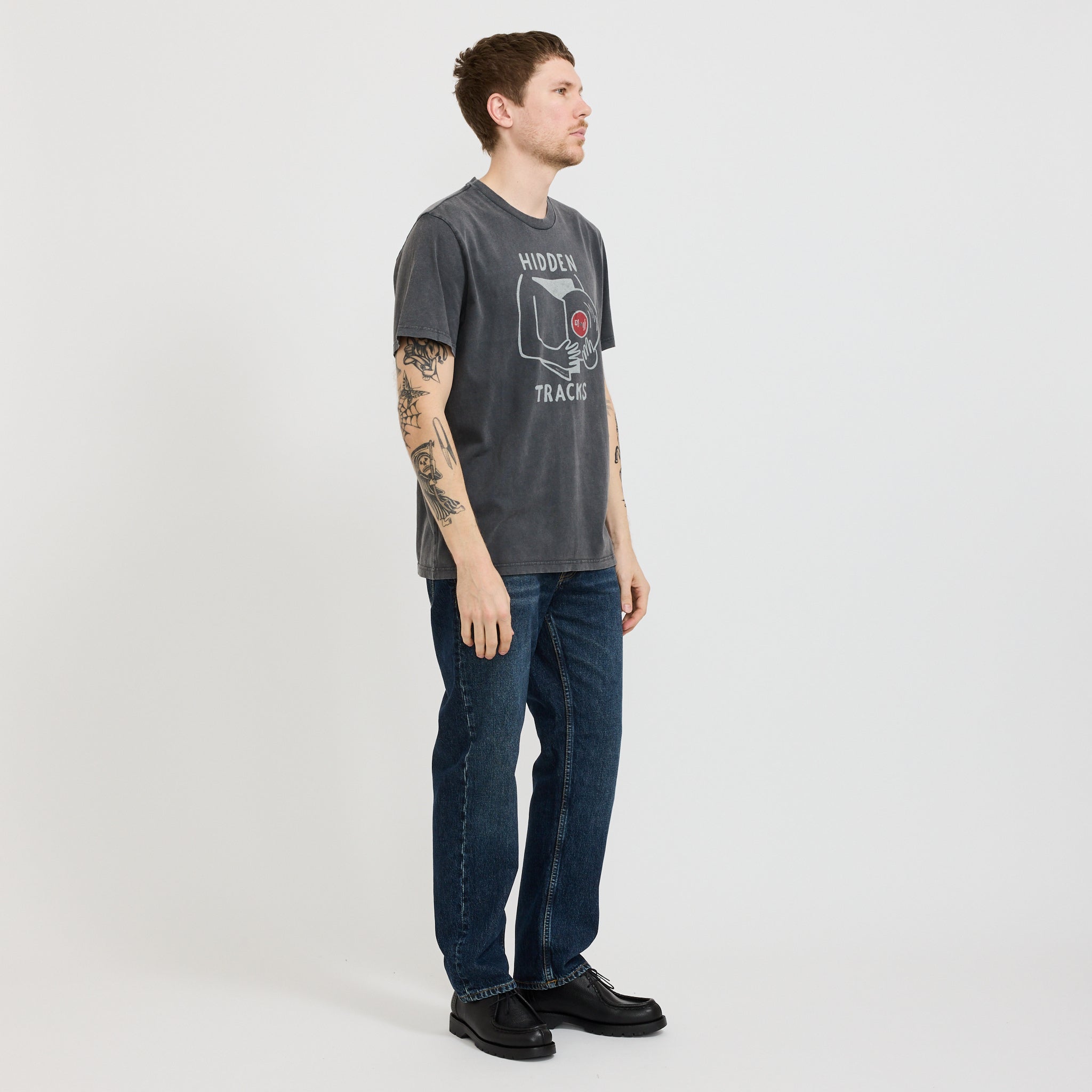 Nudie Jeans Co. | Roy Hidden Track T-Shirt Antracite | Maplestore