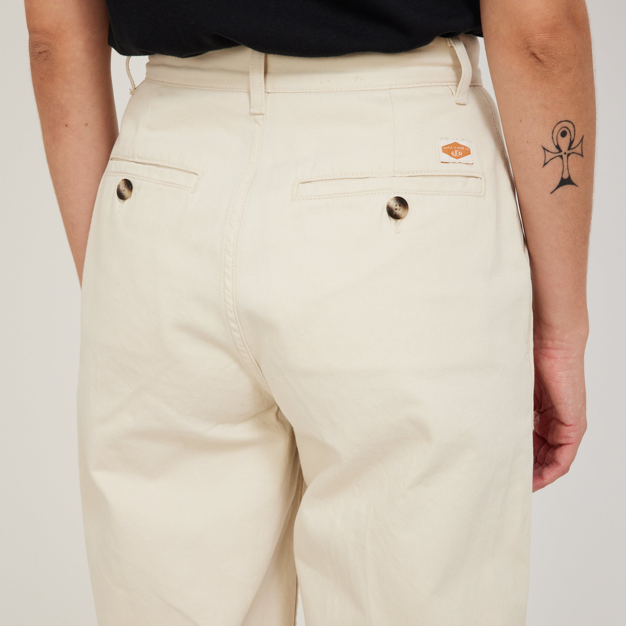 Nudie Jeans Co. | Suki Workwear Sailor Pants Ecru | Maplestore