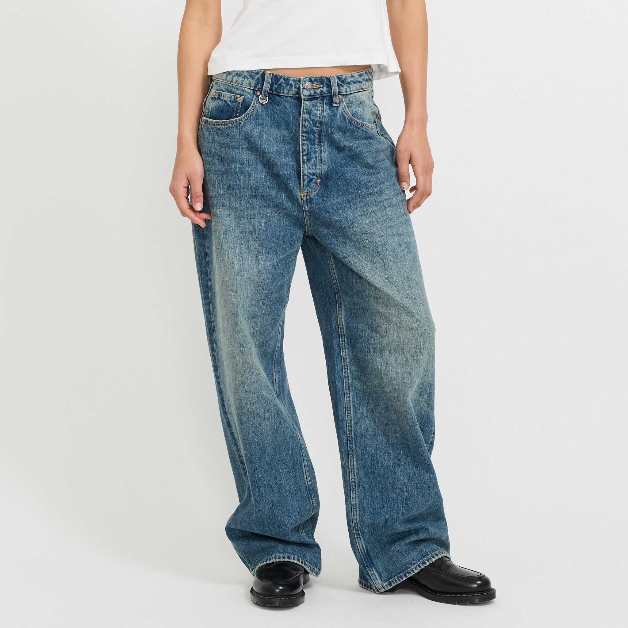 Yoko Baggy JFK