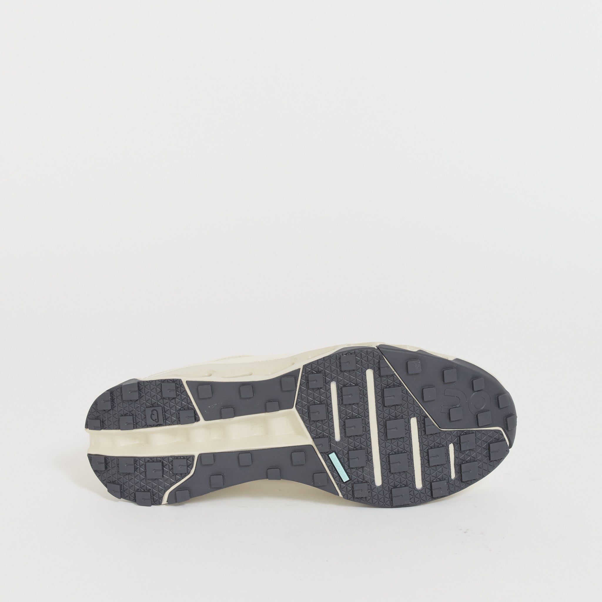 On Running | Cloudhorizon Waterproof Ghost/Ivory | Maplestore