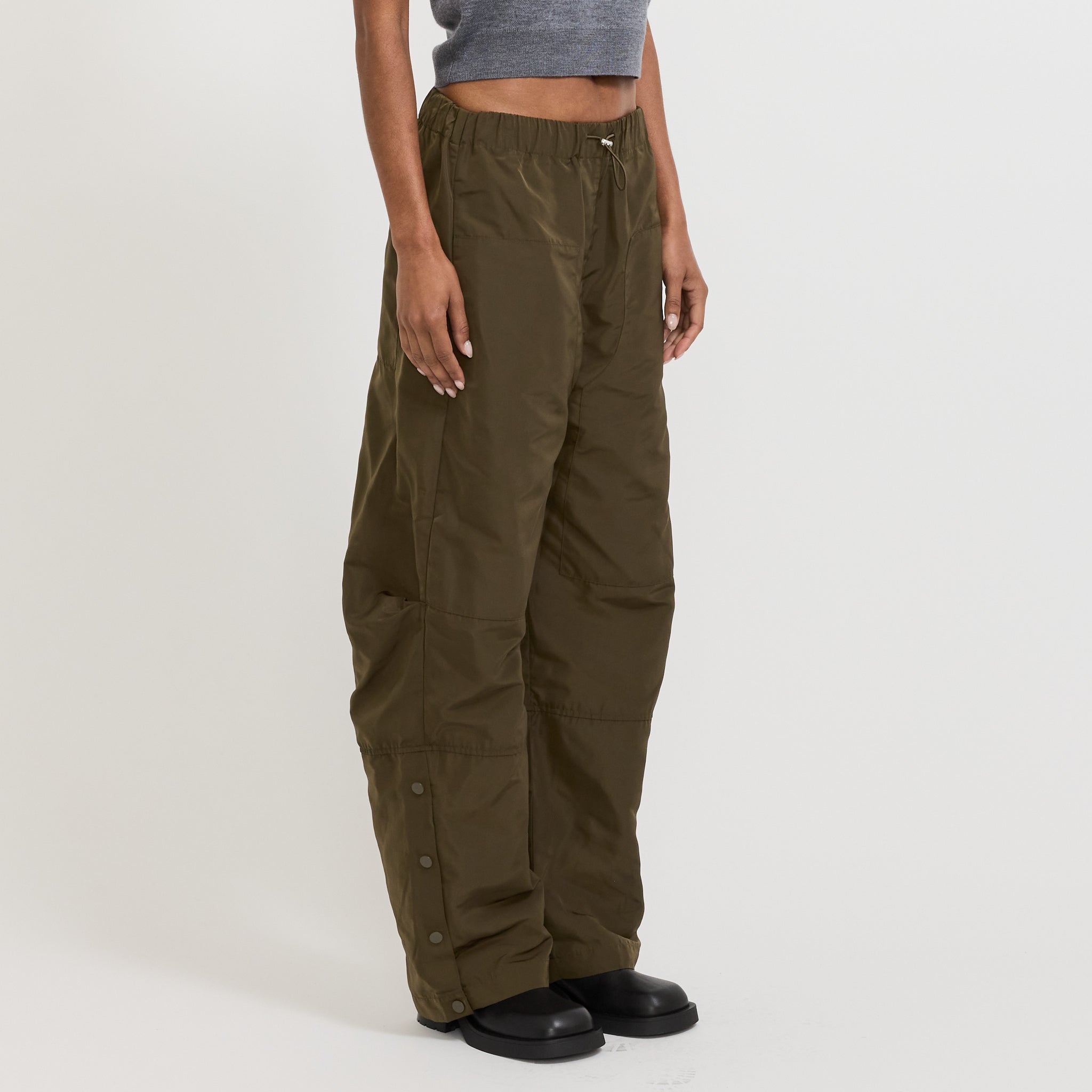 Paris Georgia | Parachute Pant Seaweed | Maplestore