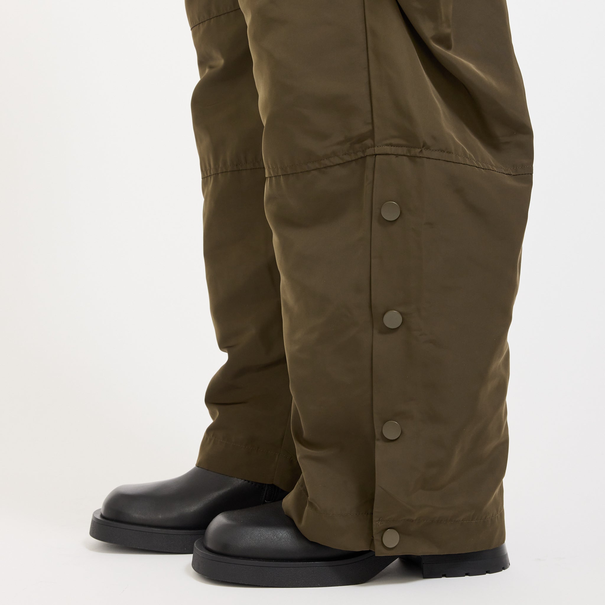 Paris Georgia | Parachute Pant Seaweed | Maplestore