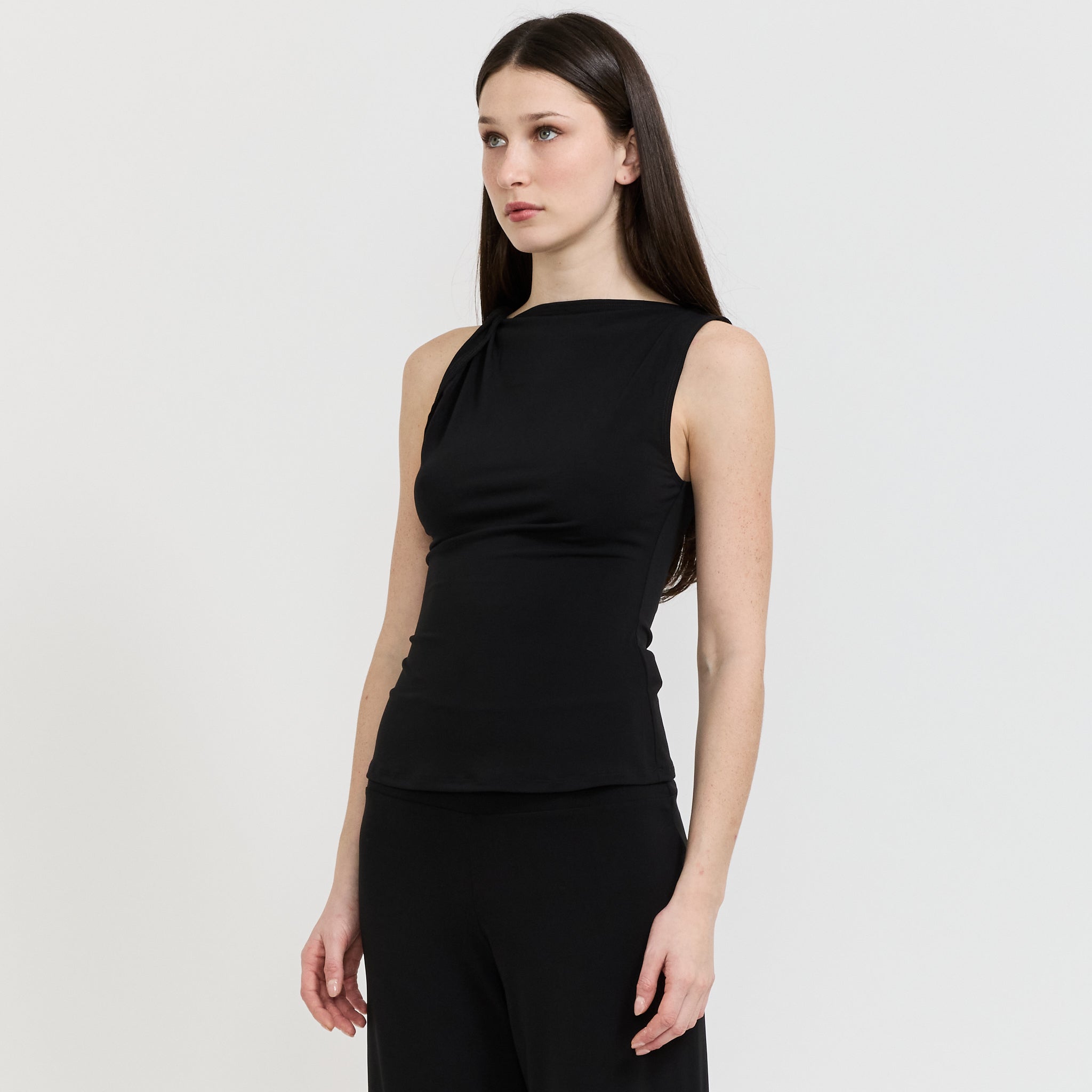 Elemental Twist Singlet Black