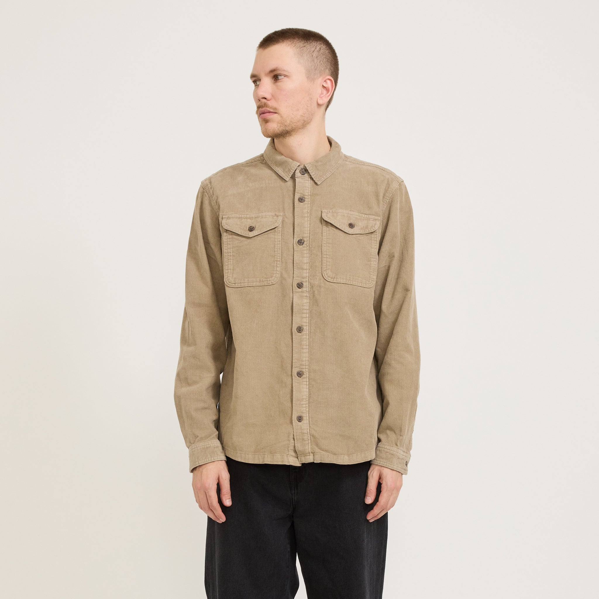 Patagonia | Corduroy Shirt Seabird Grey | Maplestore