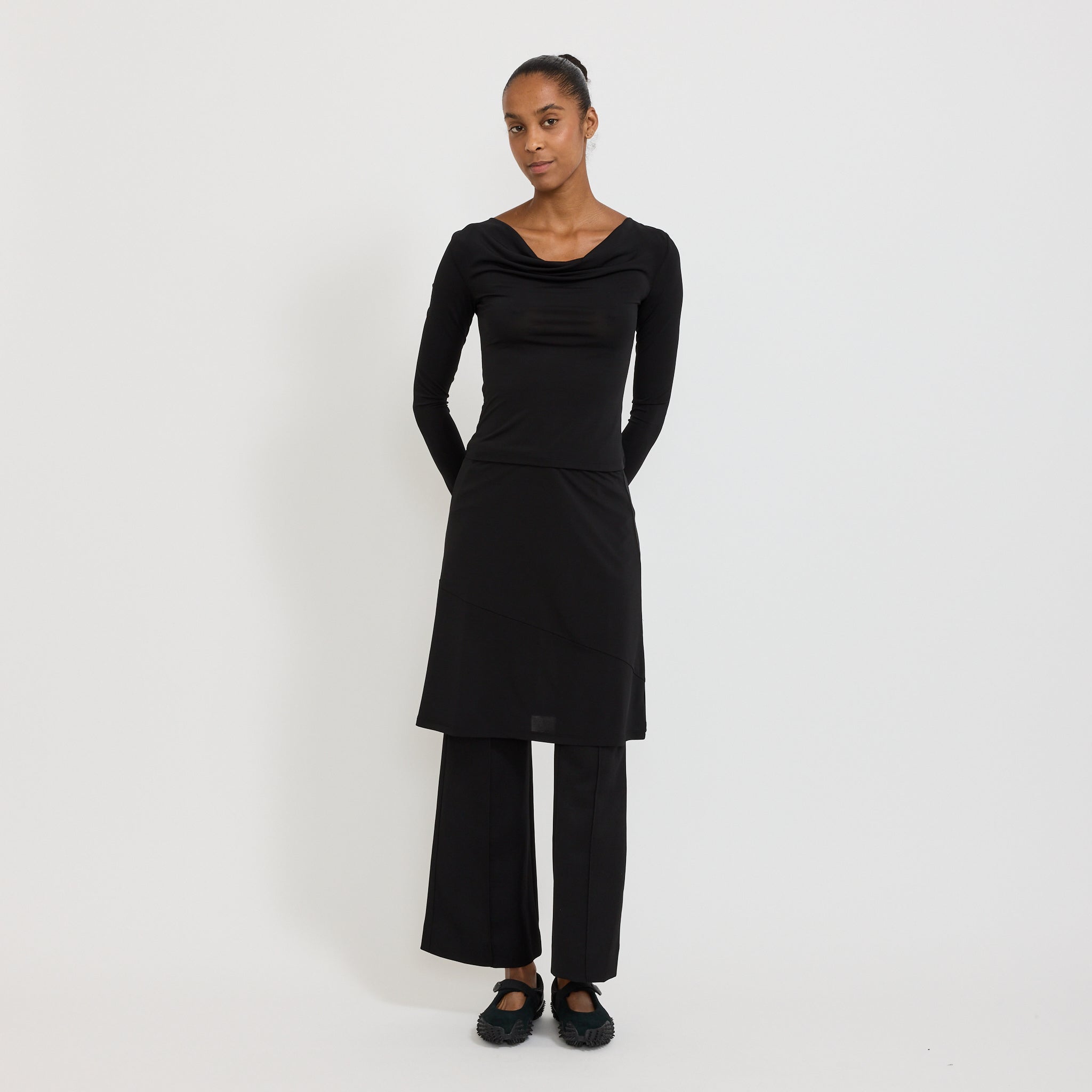 Permanent Vacation | Debut Skirt Black | Maplestore