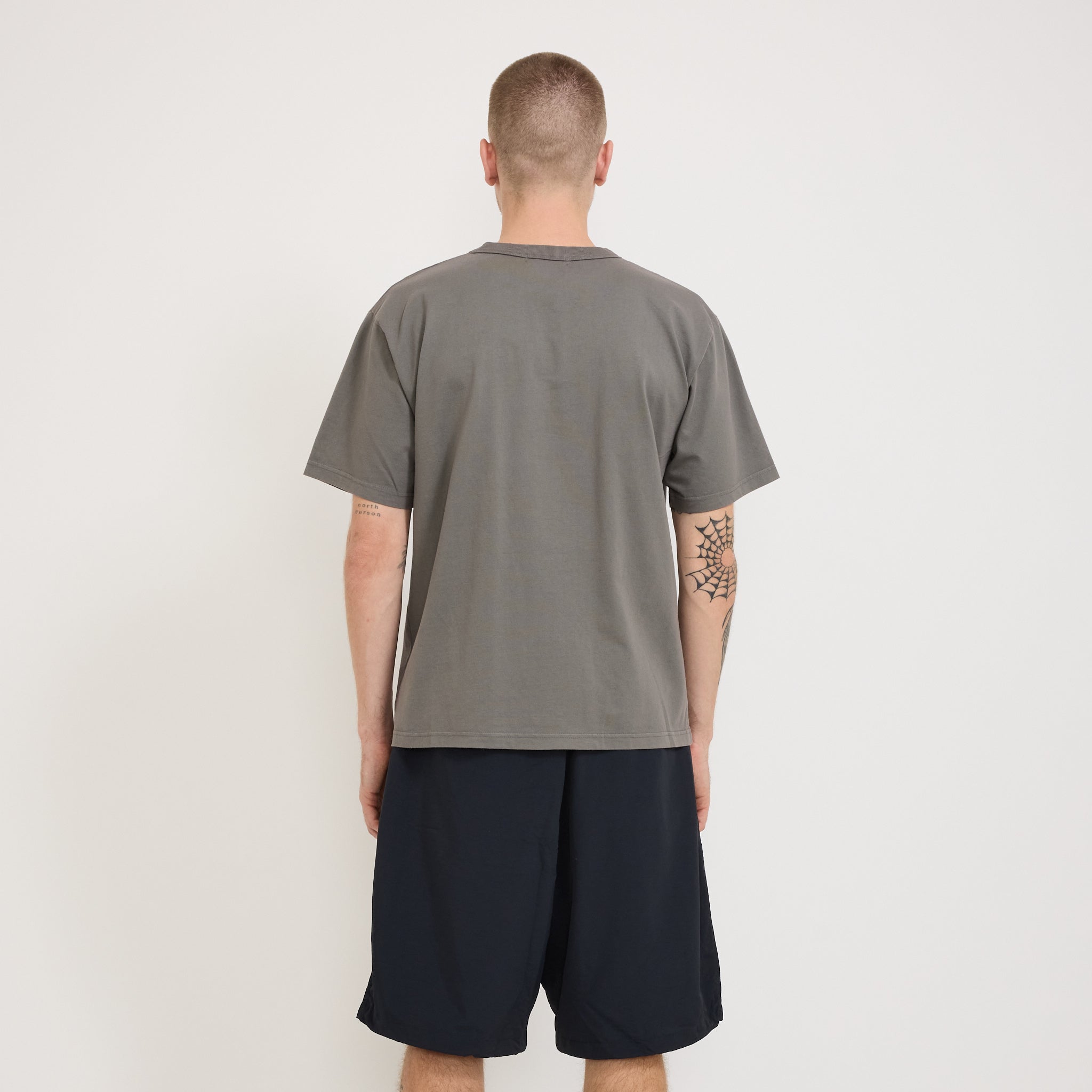 Pseushi | Compass Tee Grey | Maplestore