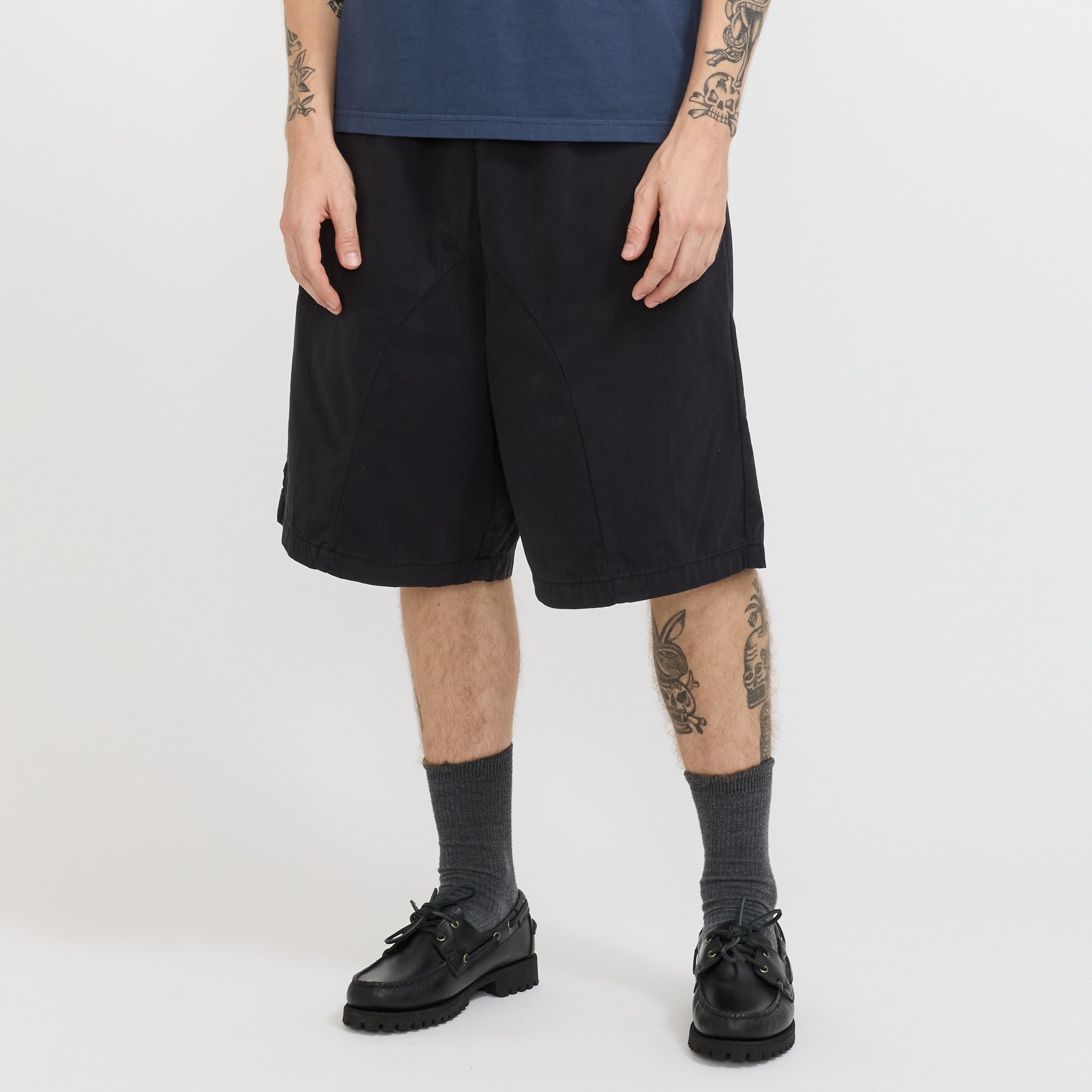 Pseushi | Elasticated Cotton Shorts Black | Maplestore