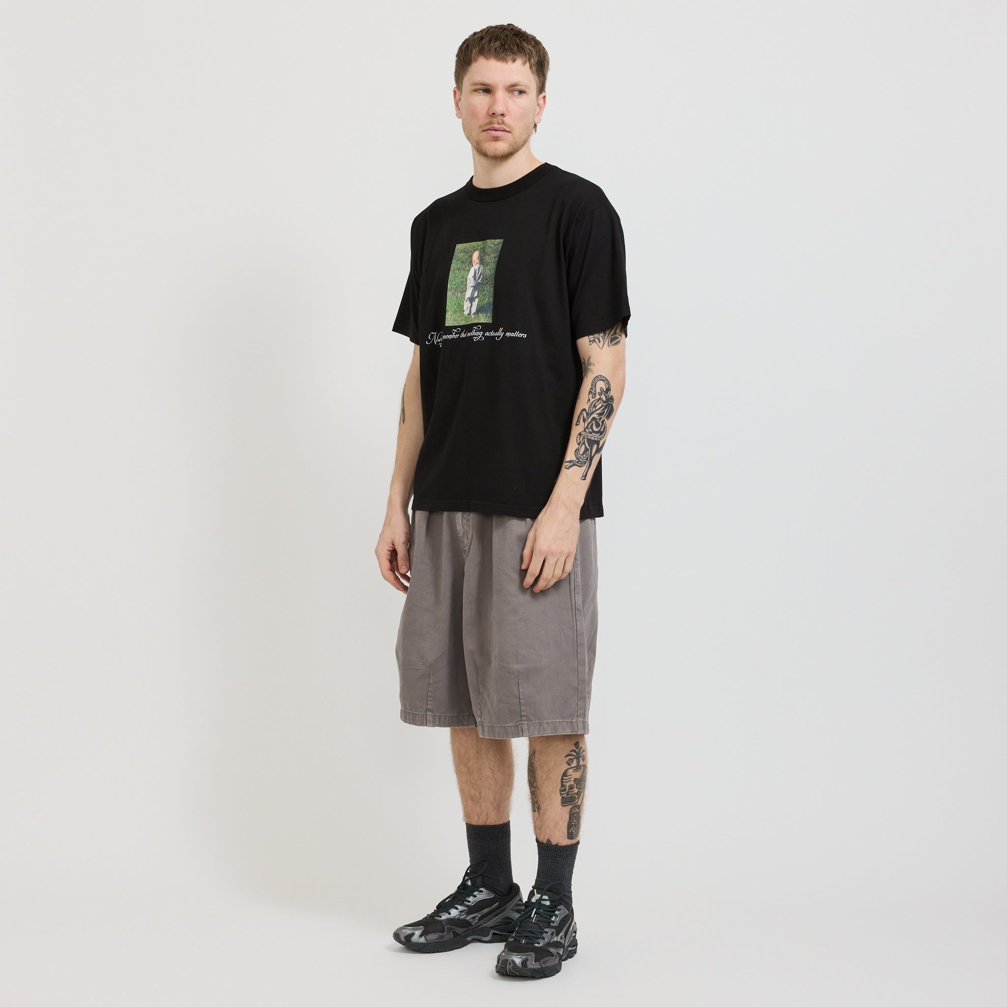 Pseushi | Nothing Tee Black | Maplestore