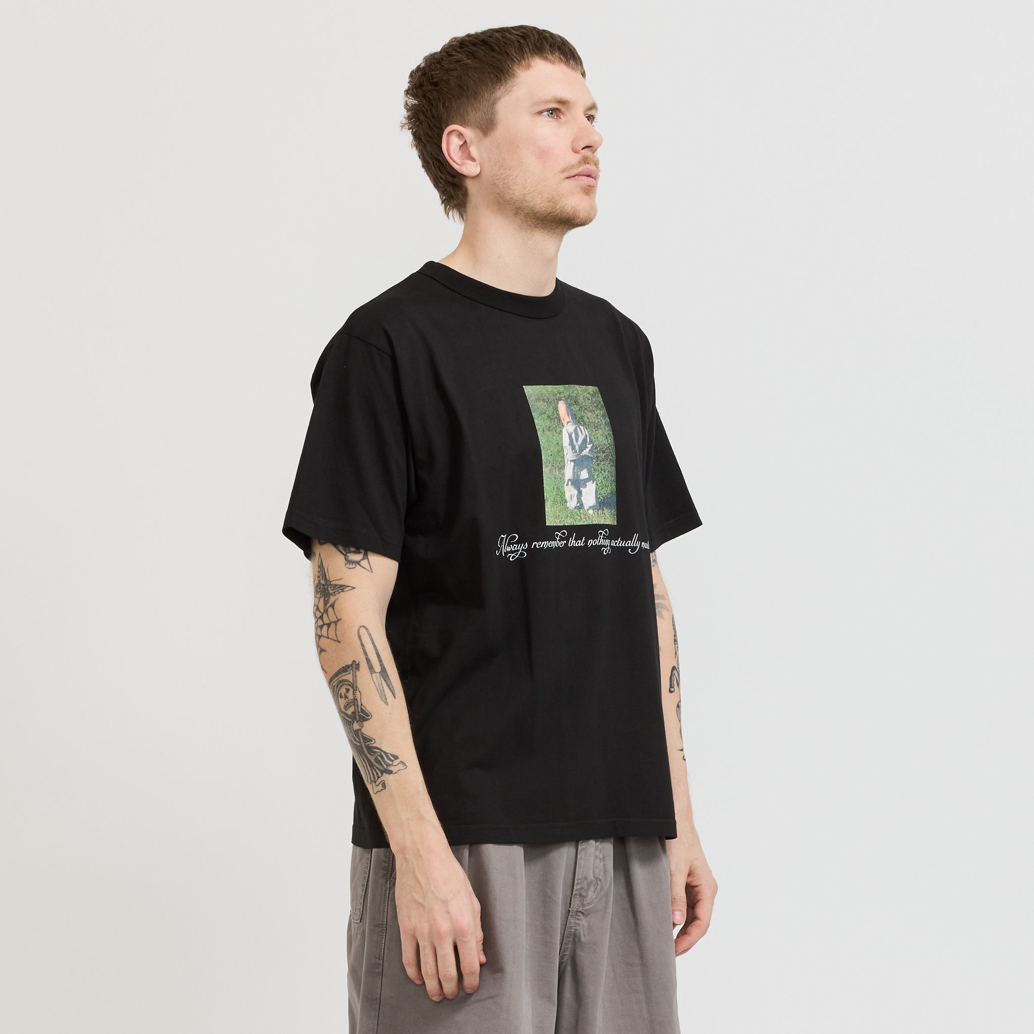 Pseushi | Nothing Tee Black | Maplestore