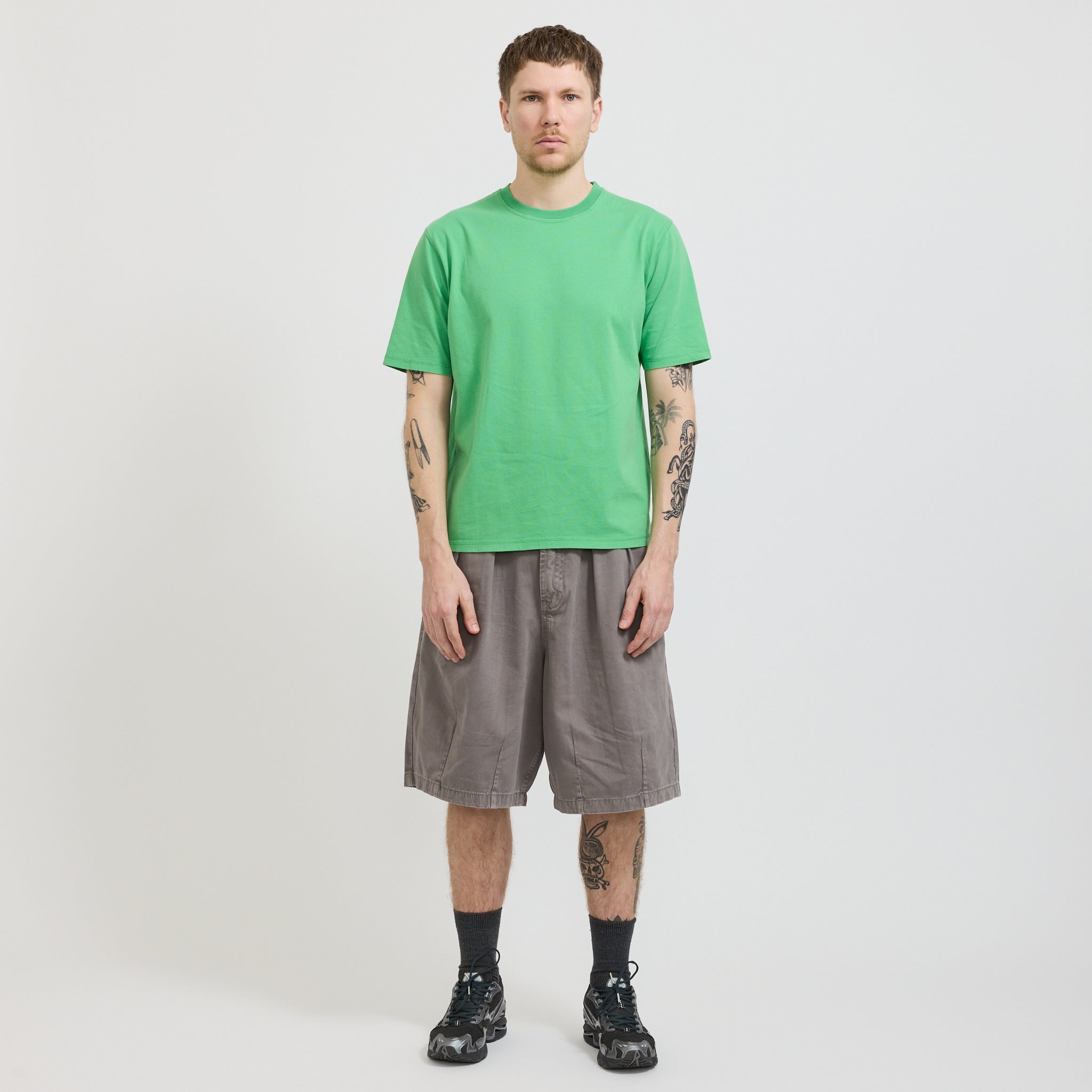 Pseushi | Pleated Balloon Shorts Grey | Maplestore