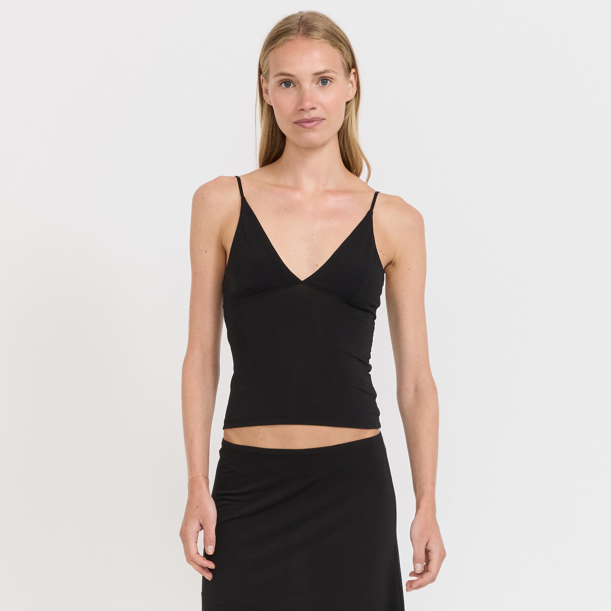 Permanent Vacation | Debut Singlet Black | Maplestore