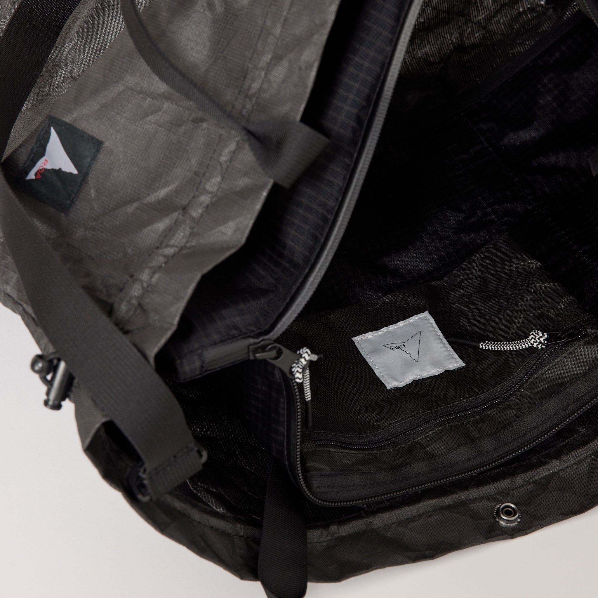 ROA | Tote Black | Maplestore