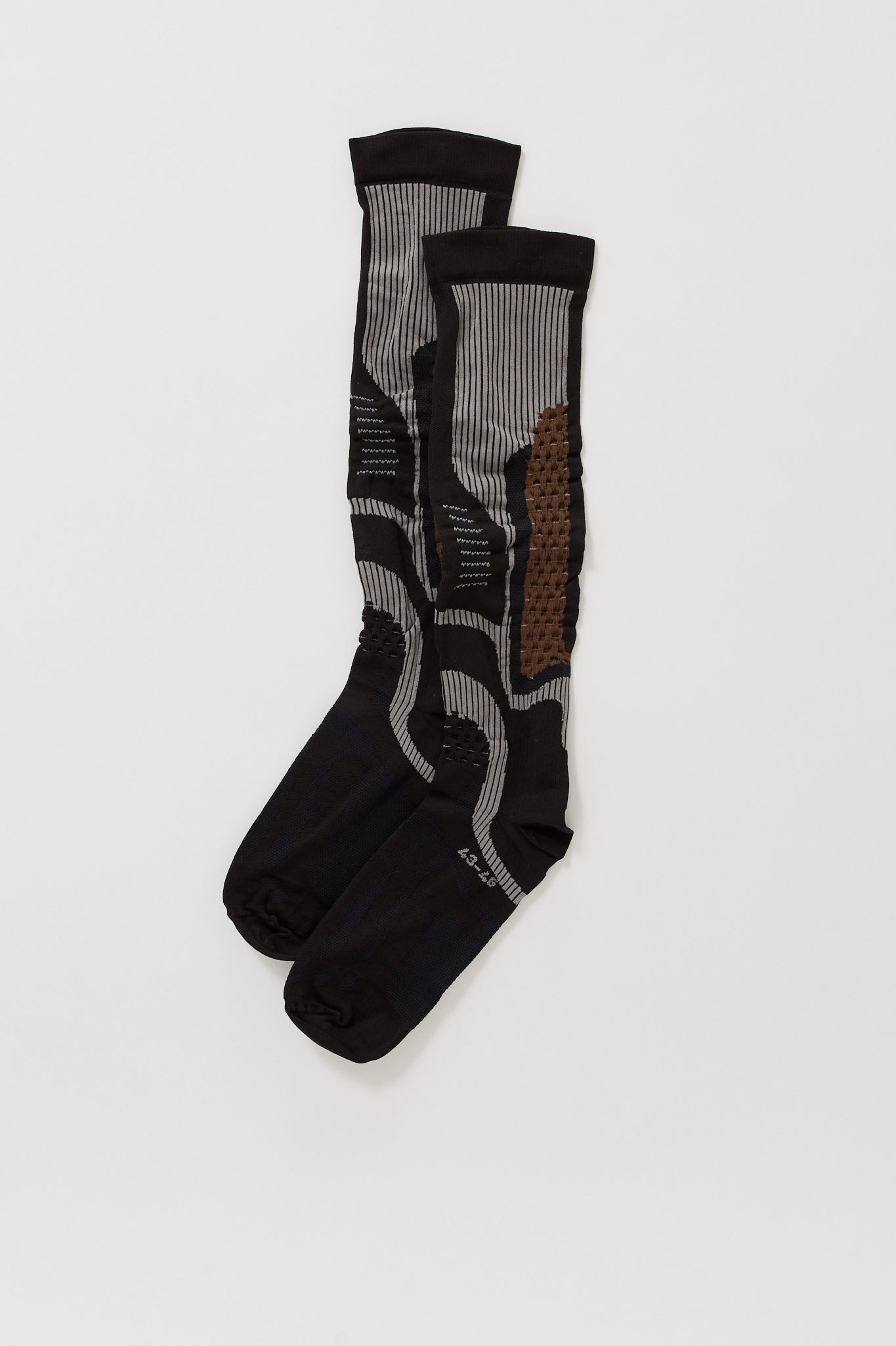 ROA | Bones Long Socks Dark Brown | Maplestore