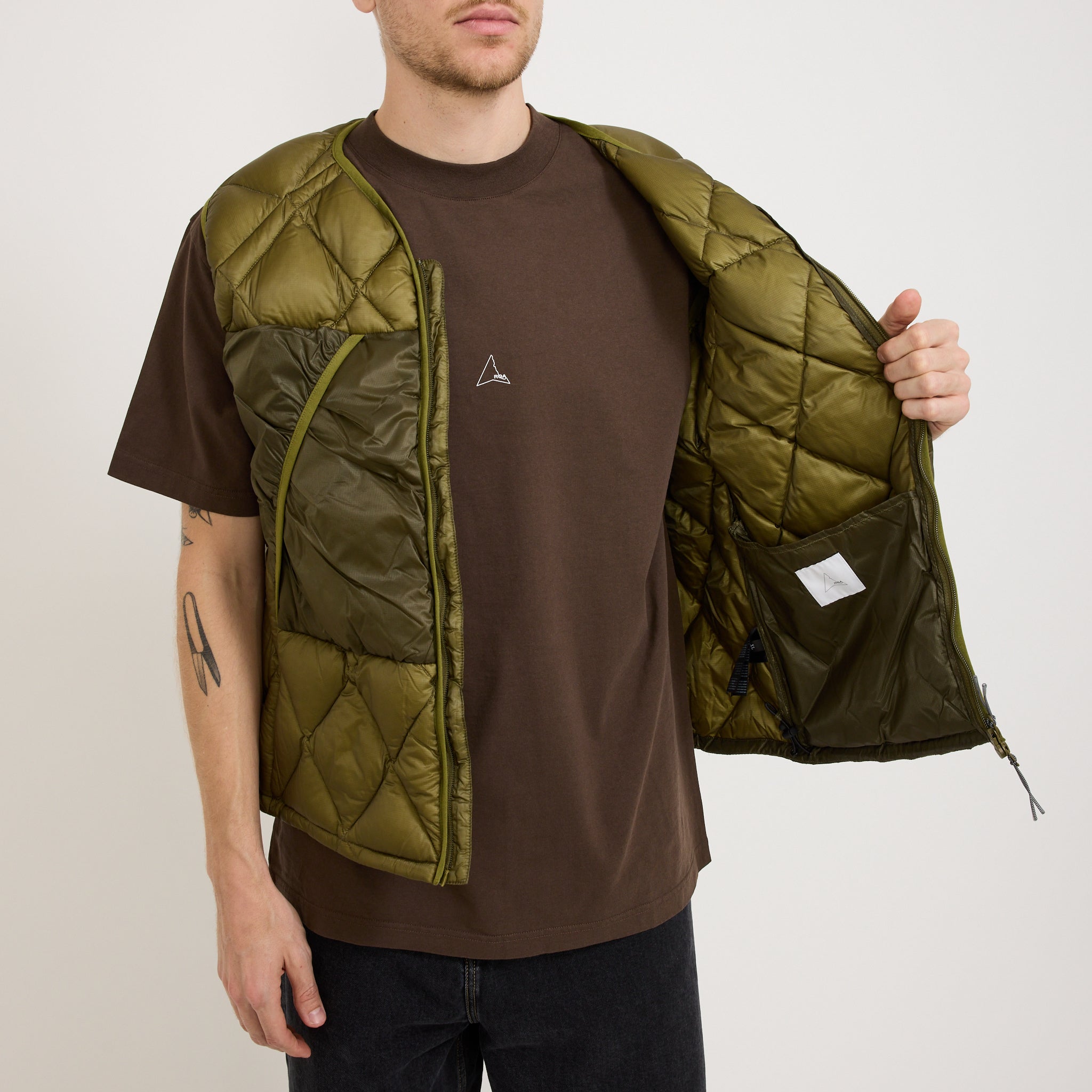 ROA | Light Down Vest Olive Branch | Maplestore