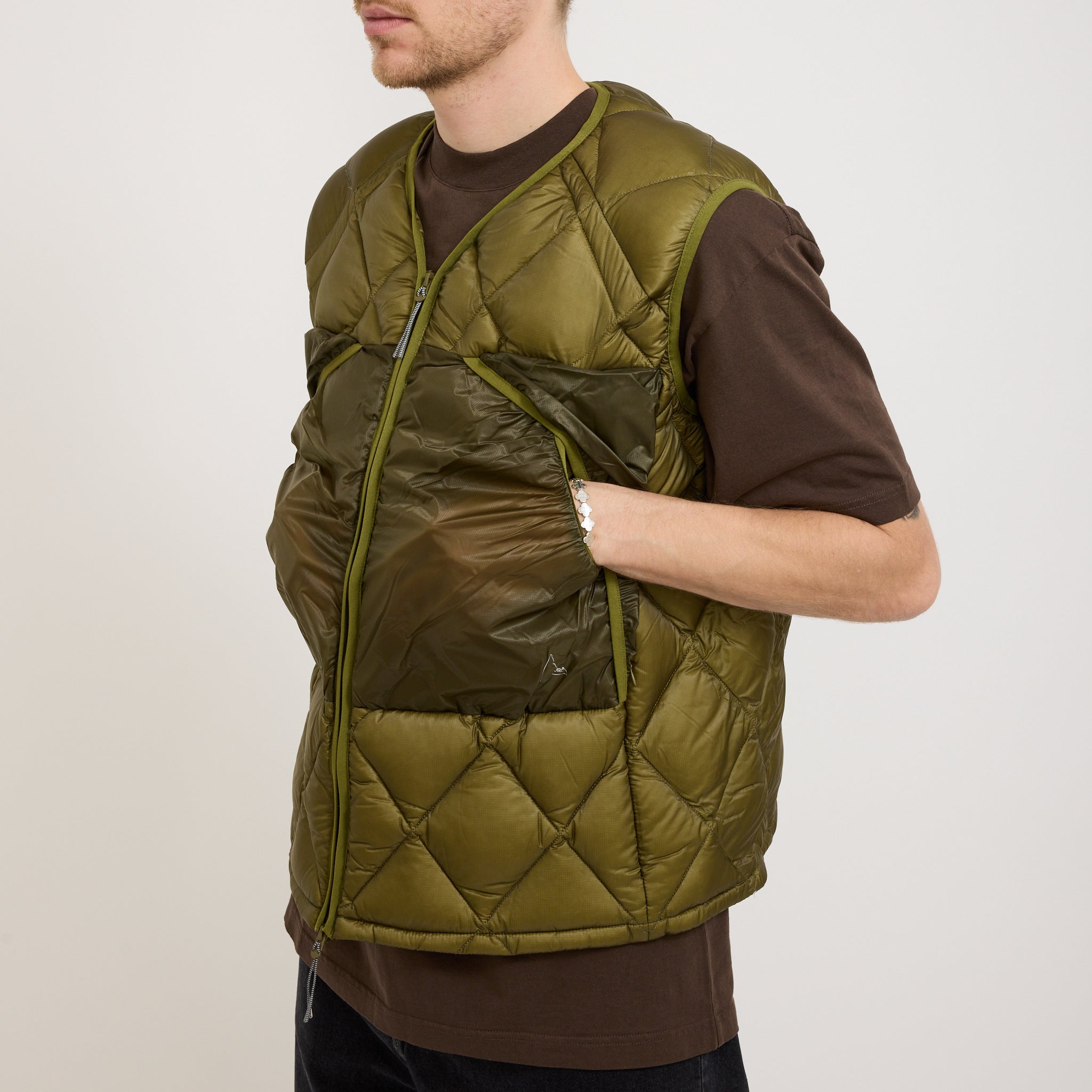 ROA | Light Down Vest Olive Branch | Maplestore