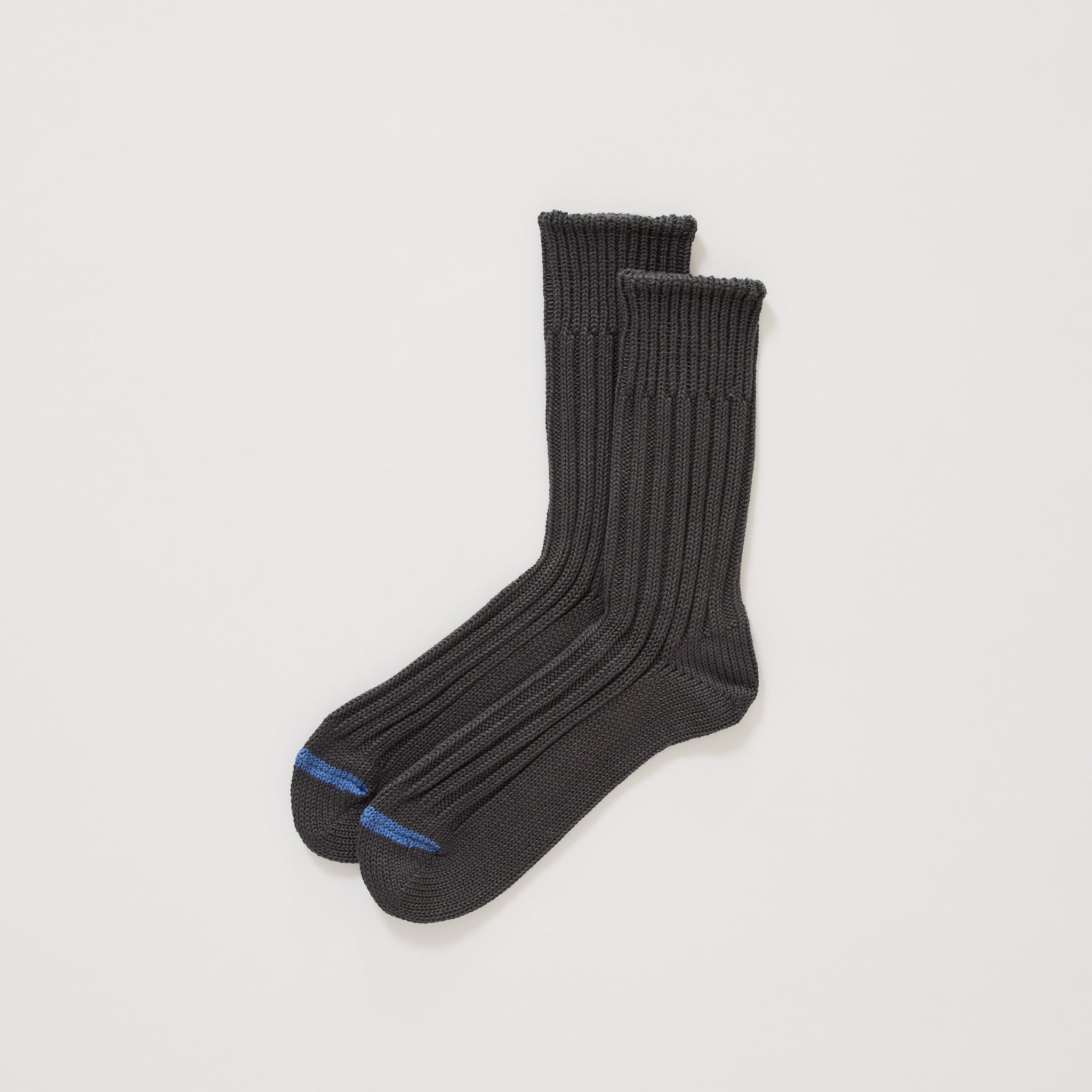 Rototo | Chunky Ribbed Crew Socks Charcoal | Maplestore