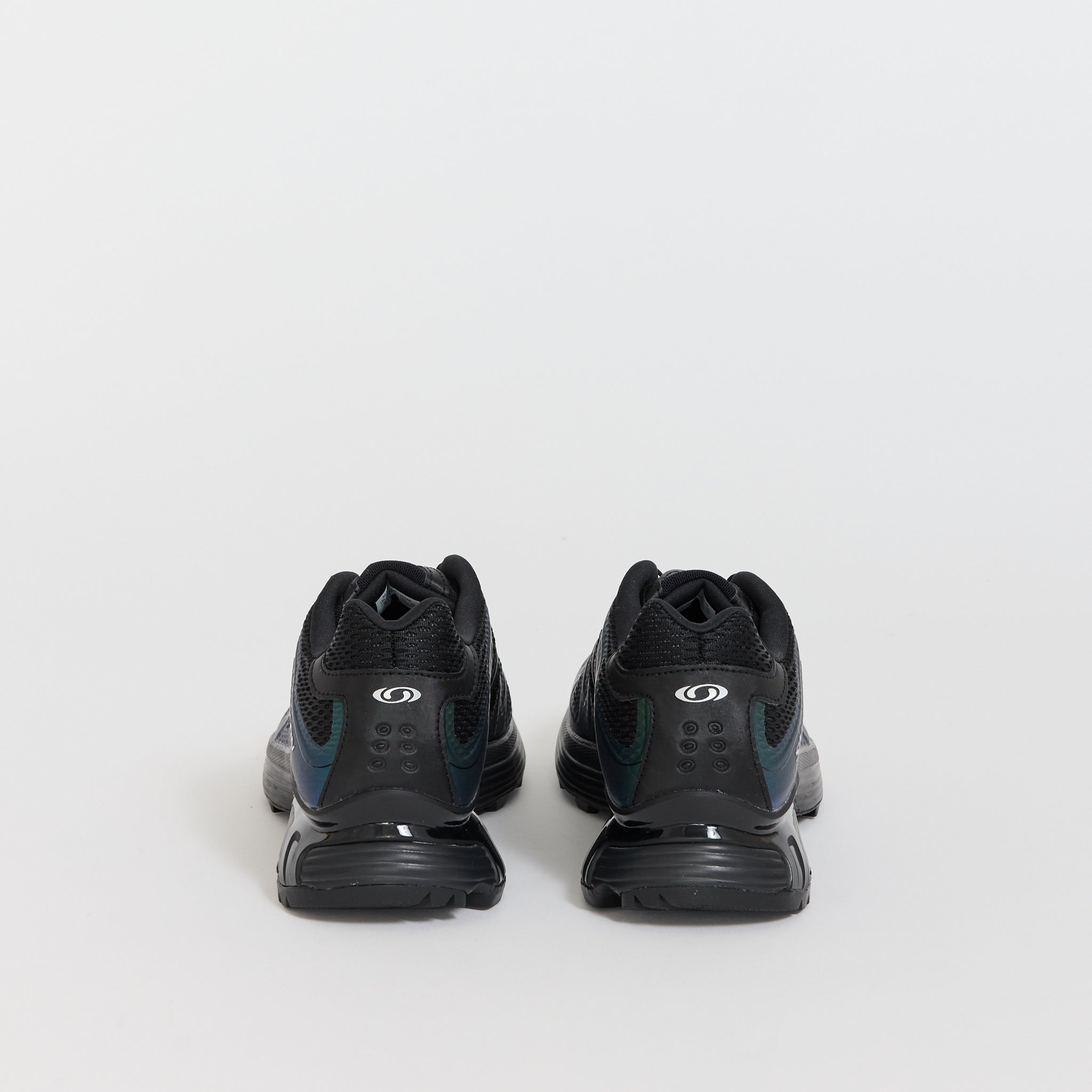 Salomon | XT-Whisper Void Black/Black/Silver Metallic | Maplestore