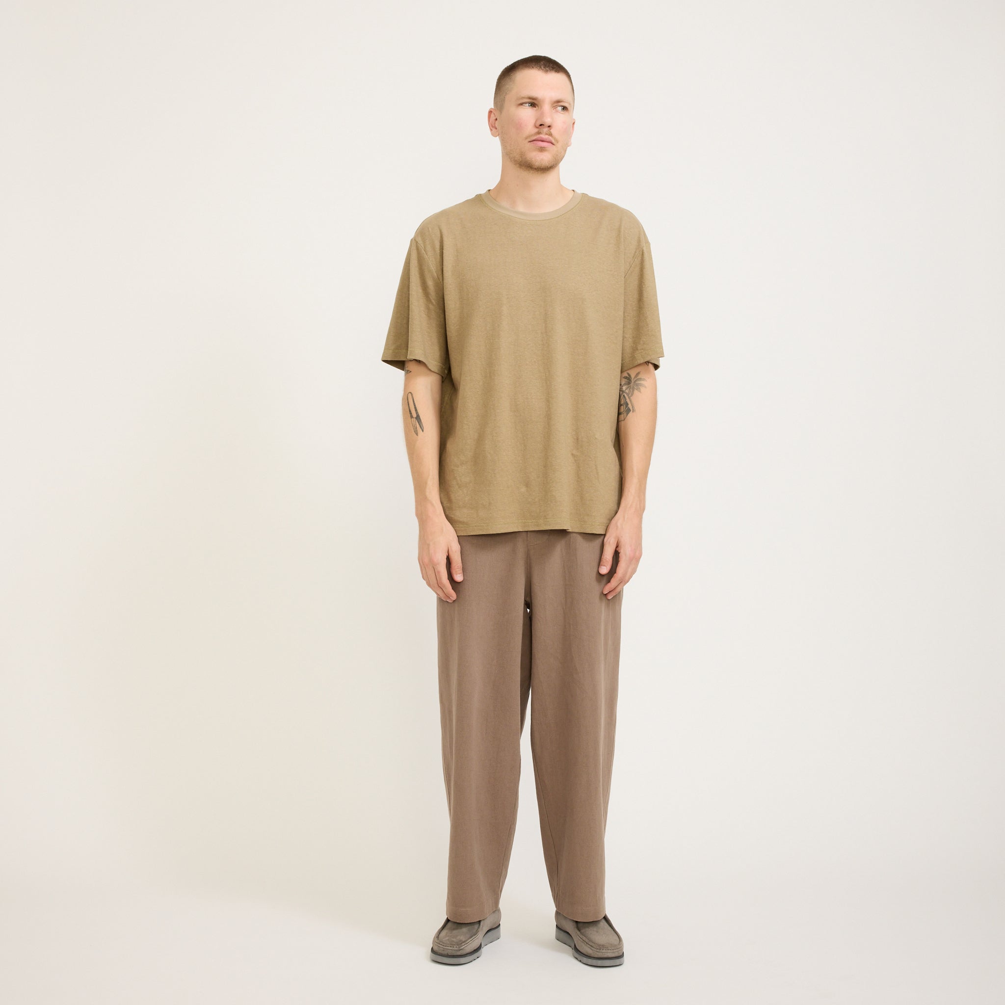Satta | Flatlock Tee Light Olive | Maplestore