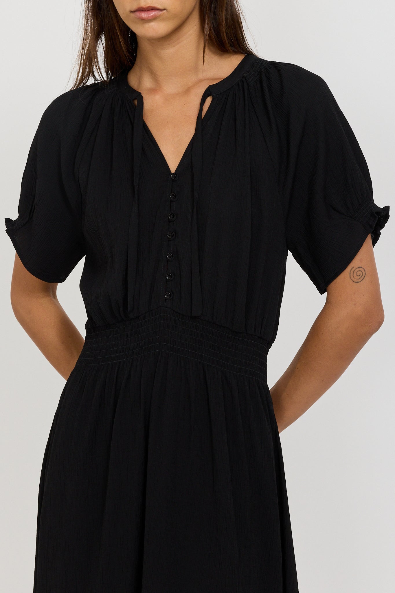 Sessun | Amber Dress Black | Maplestore