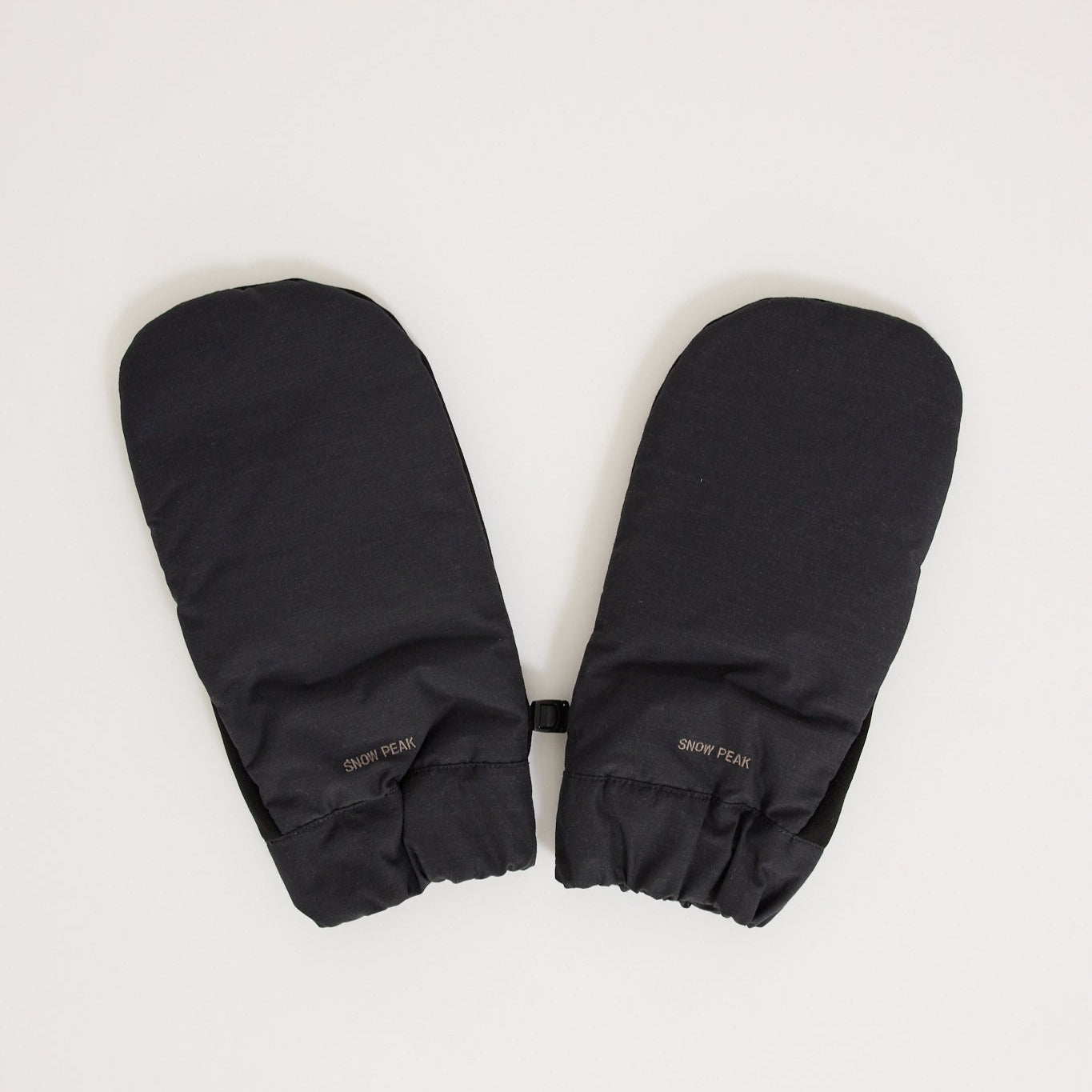 Snow Peak | FR Down Mittens Black | Maplestore