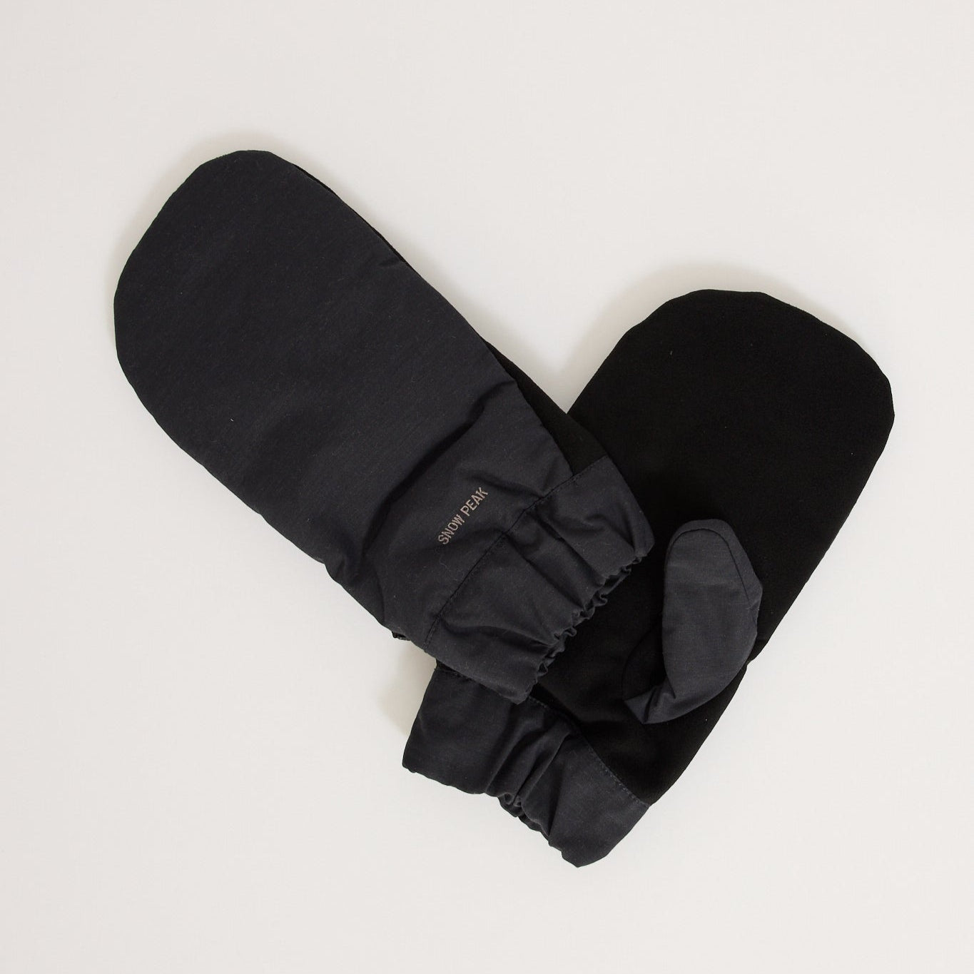 Snow Peak | FR Down Mittens Black | Maplestore