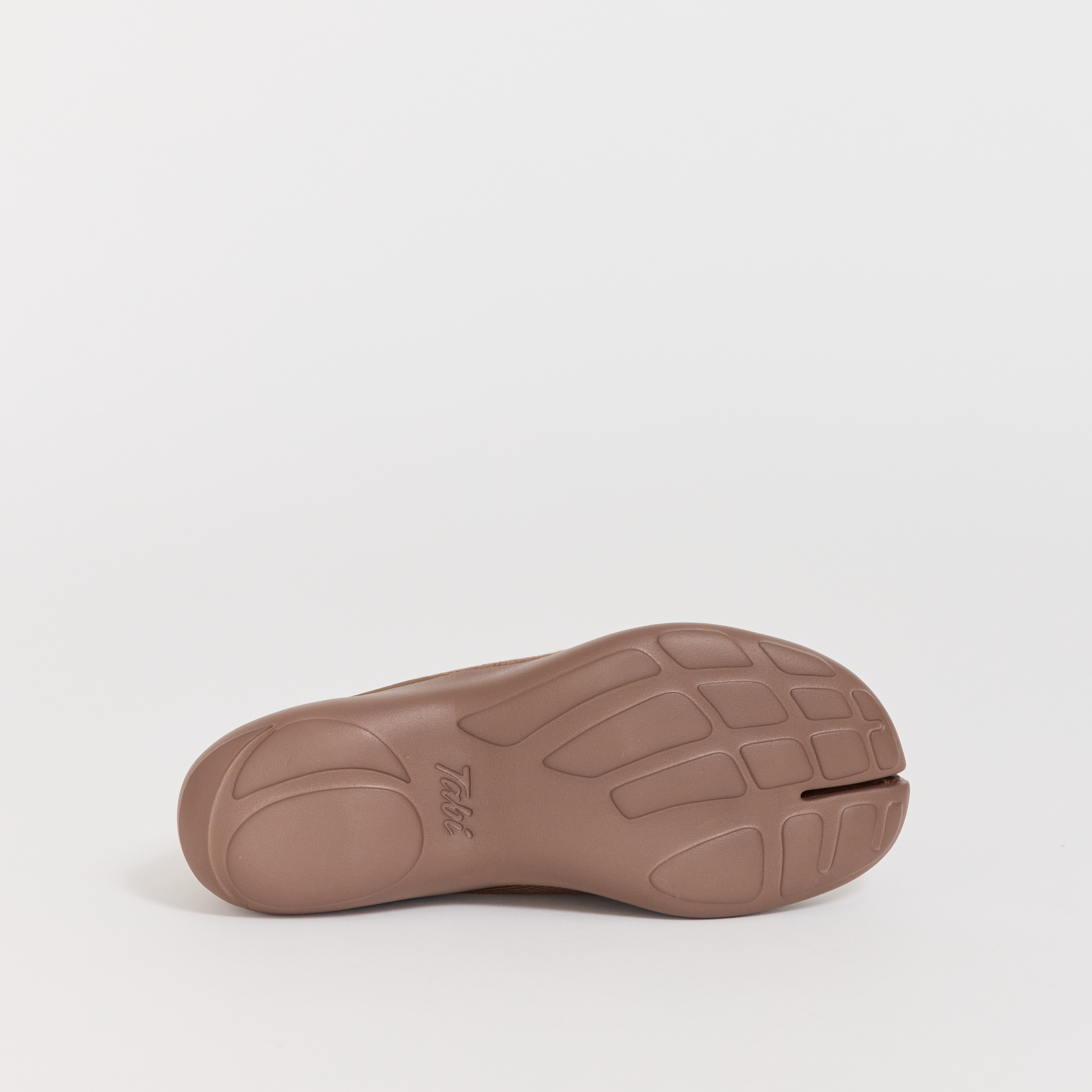Tabi | Tabi Sandal Chocolate | Maplestore
