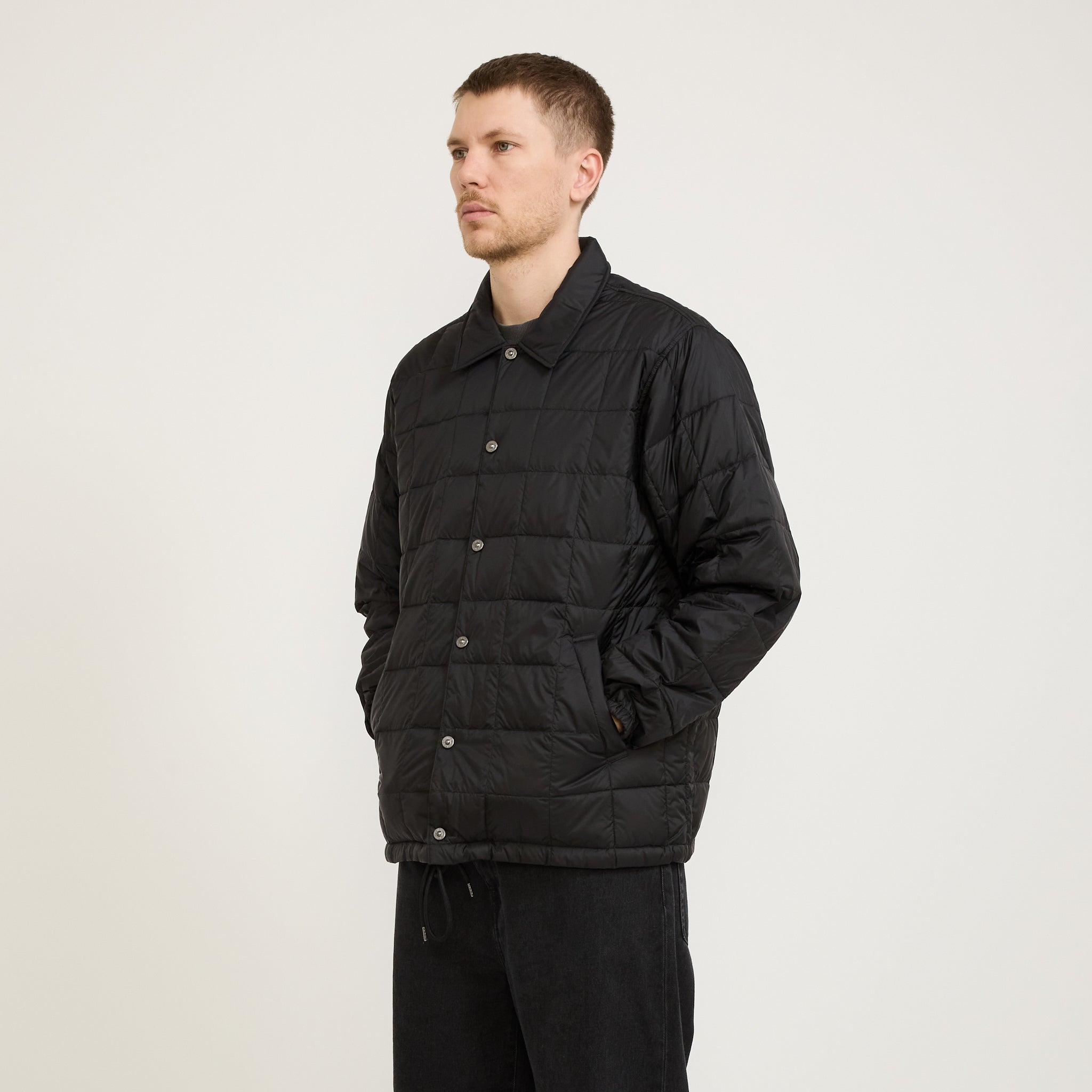 Taion | Down Coach Jacket Black | Maplestore