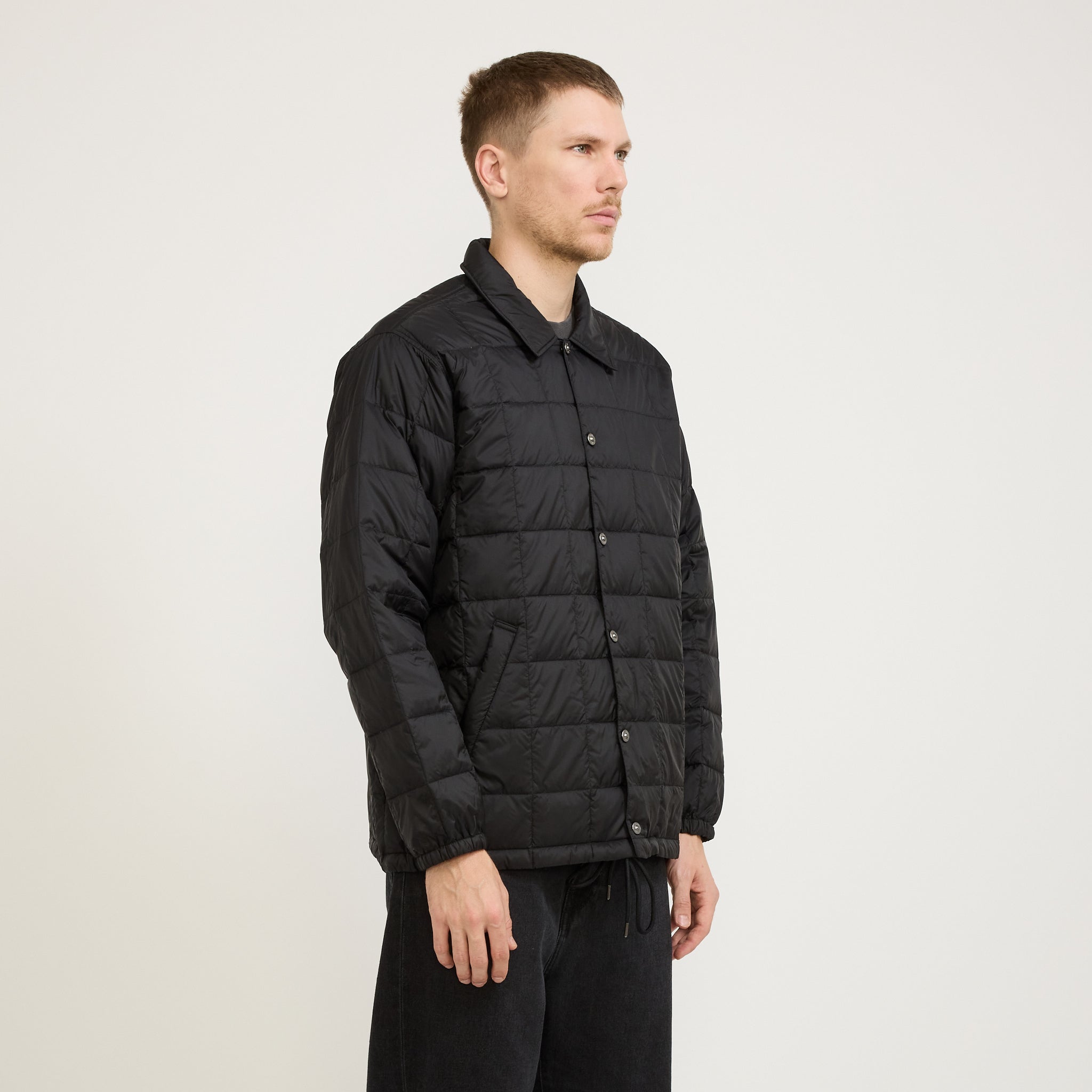 Taion | Down Coach Jacket Black | Maplestore