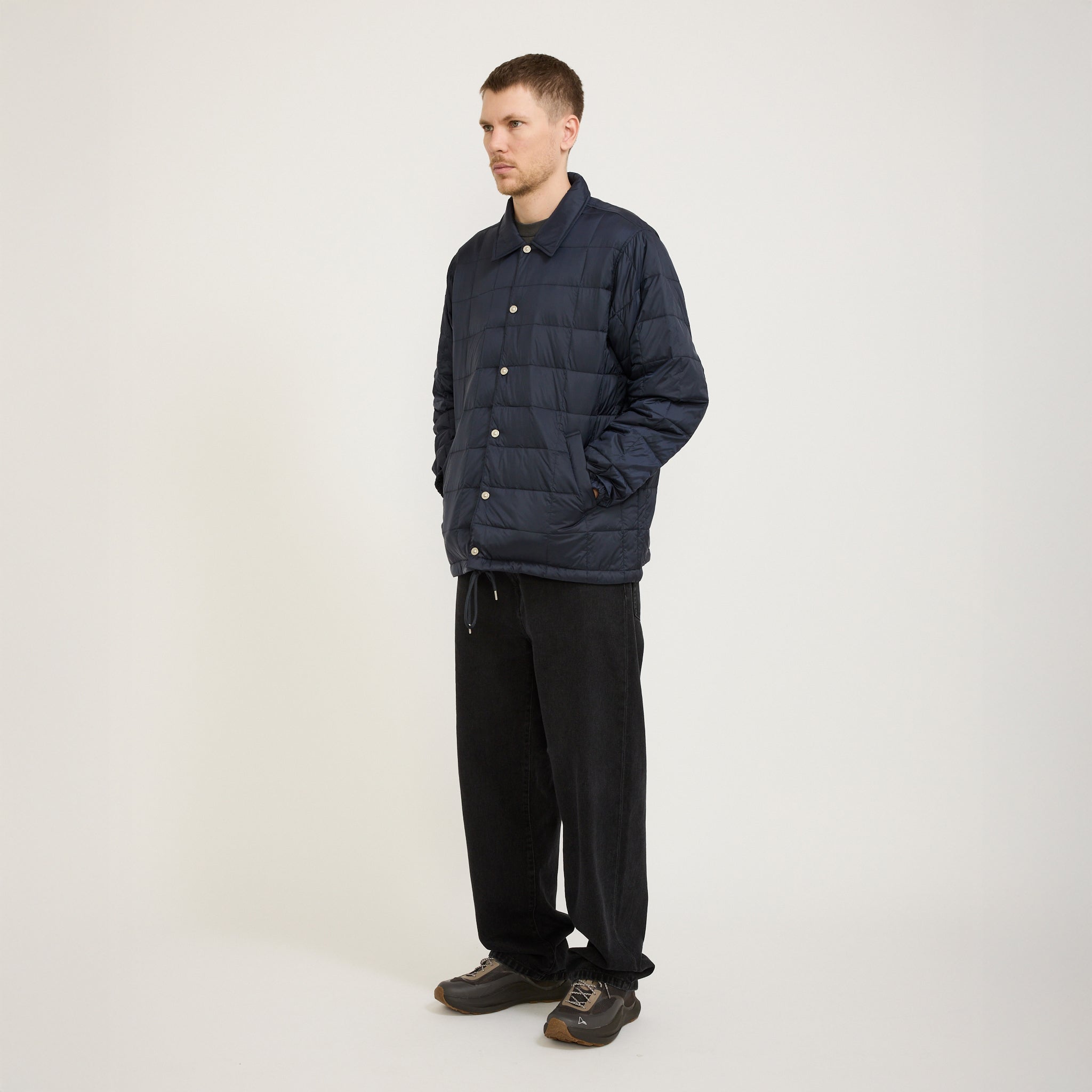 Taion | Down Coach Jacket Dark Navy | Maplestore