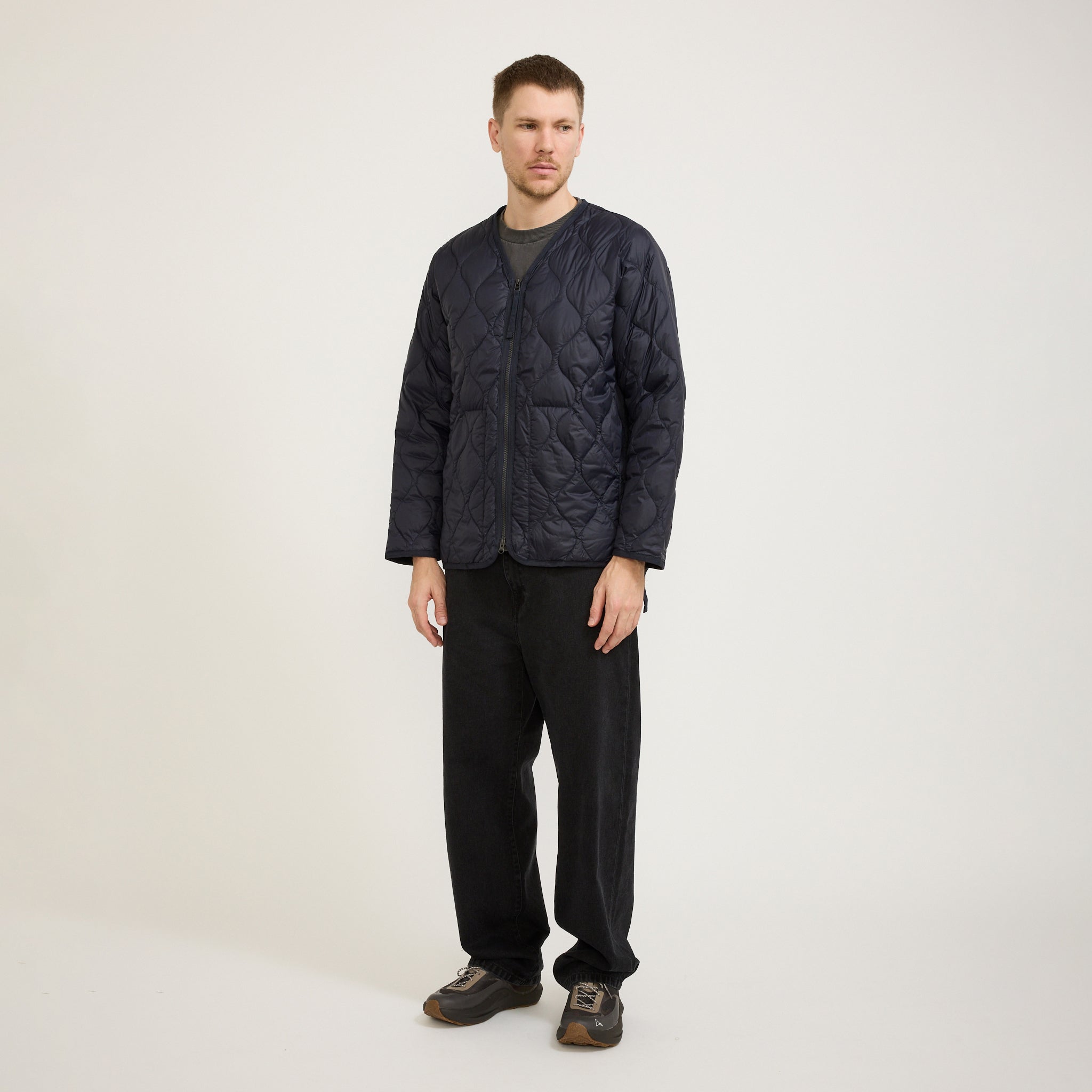 Taion | Military Zip V Neck Soft Shell Down Jacket Dark Navy | Maplestore