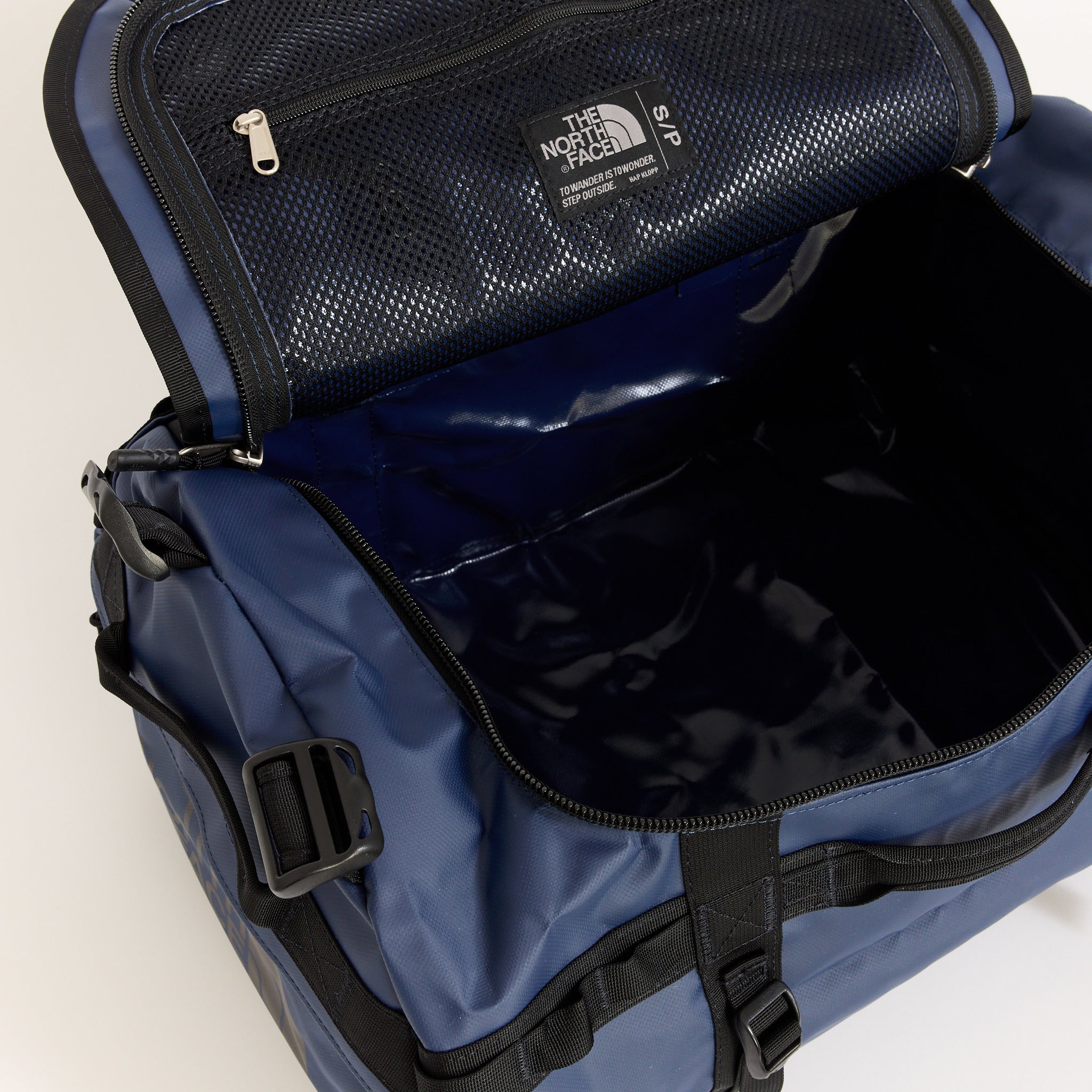 The North Face | Base Camp Duffel S Summit Navy | Maplestore