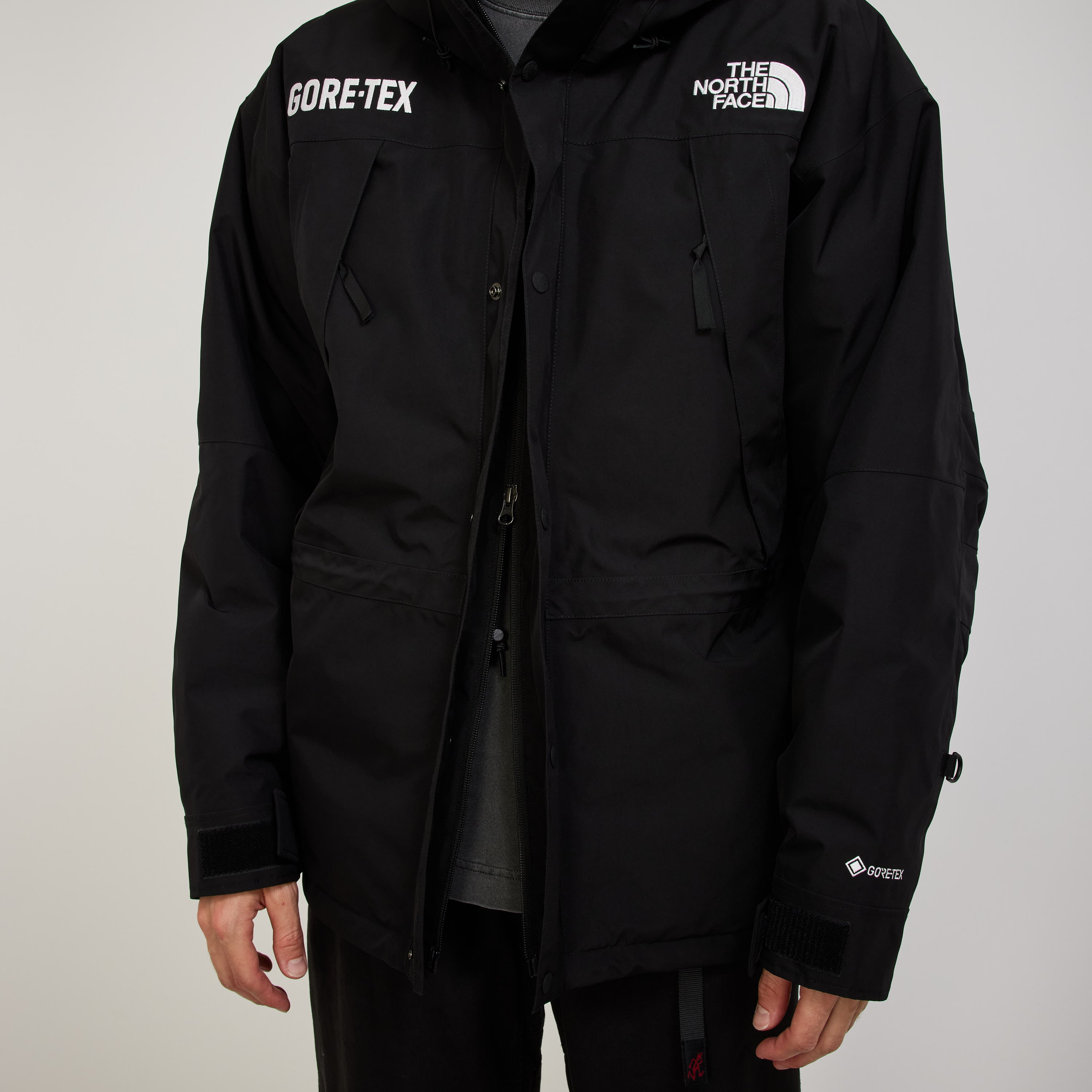 The North Face | GTX Mountain Guide Insulated Jacket TNF Black | Maplestore