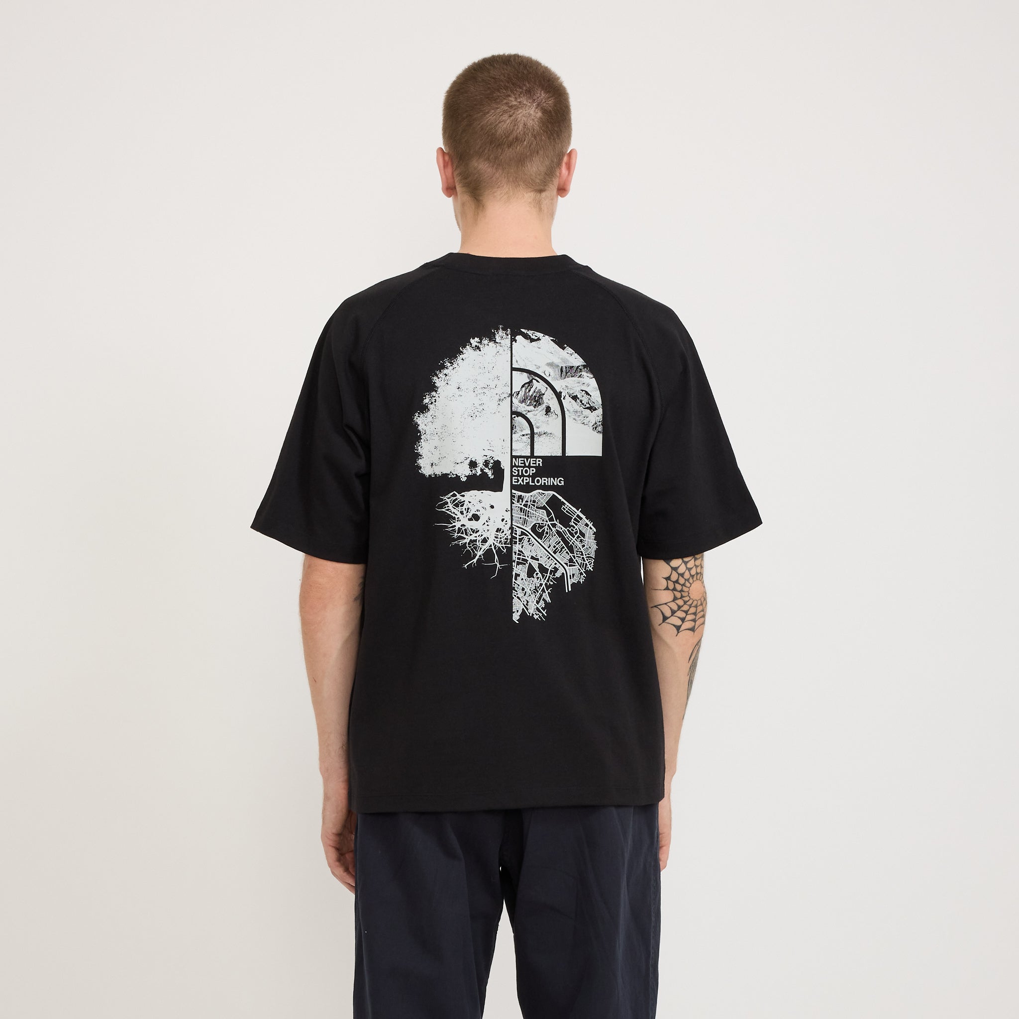 The North Face | Nature Root SS T-Shirt TNF Black | Maplestore