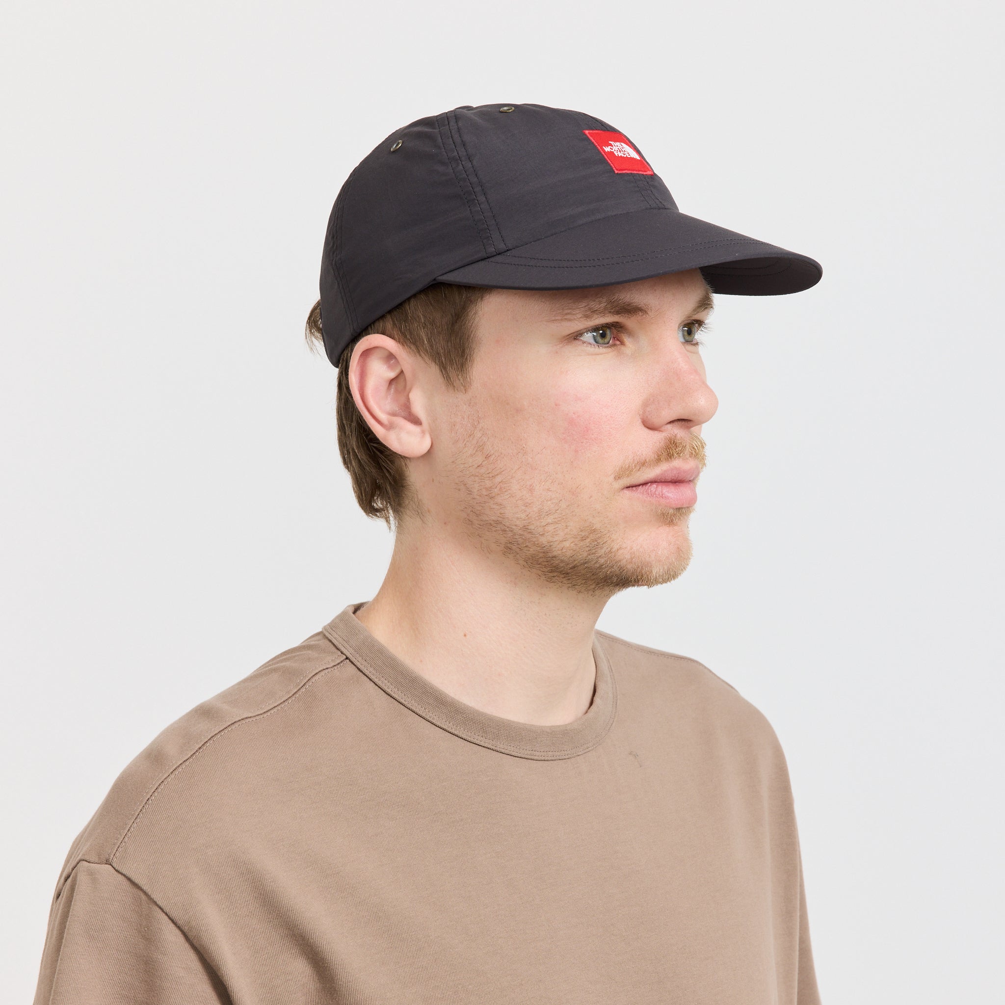 The North Face | Red Box Nylon Hat Obsidian | Maplestore