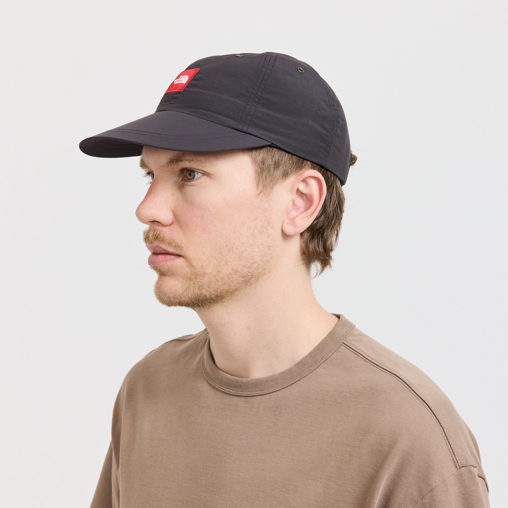 The North Face | Red Box Nylon Hat Obsidian | Maplestore
