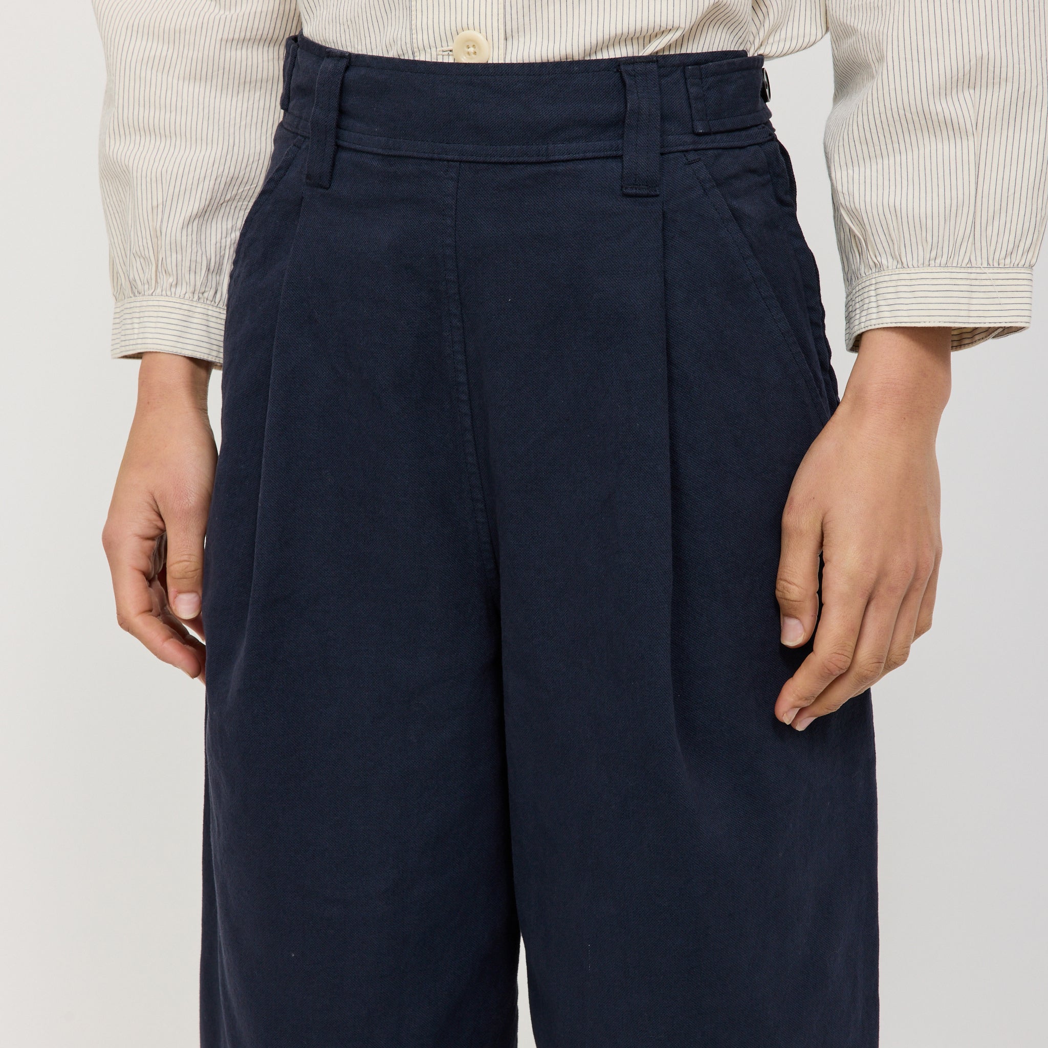 Cotton Canvas Pleat Front Trousers Blue Navy