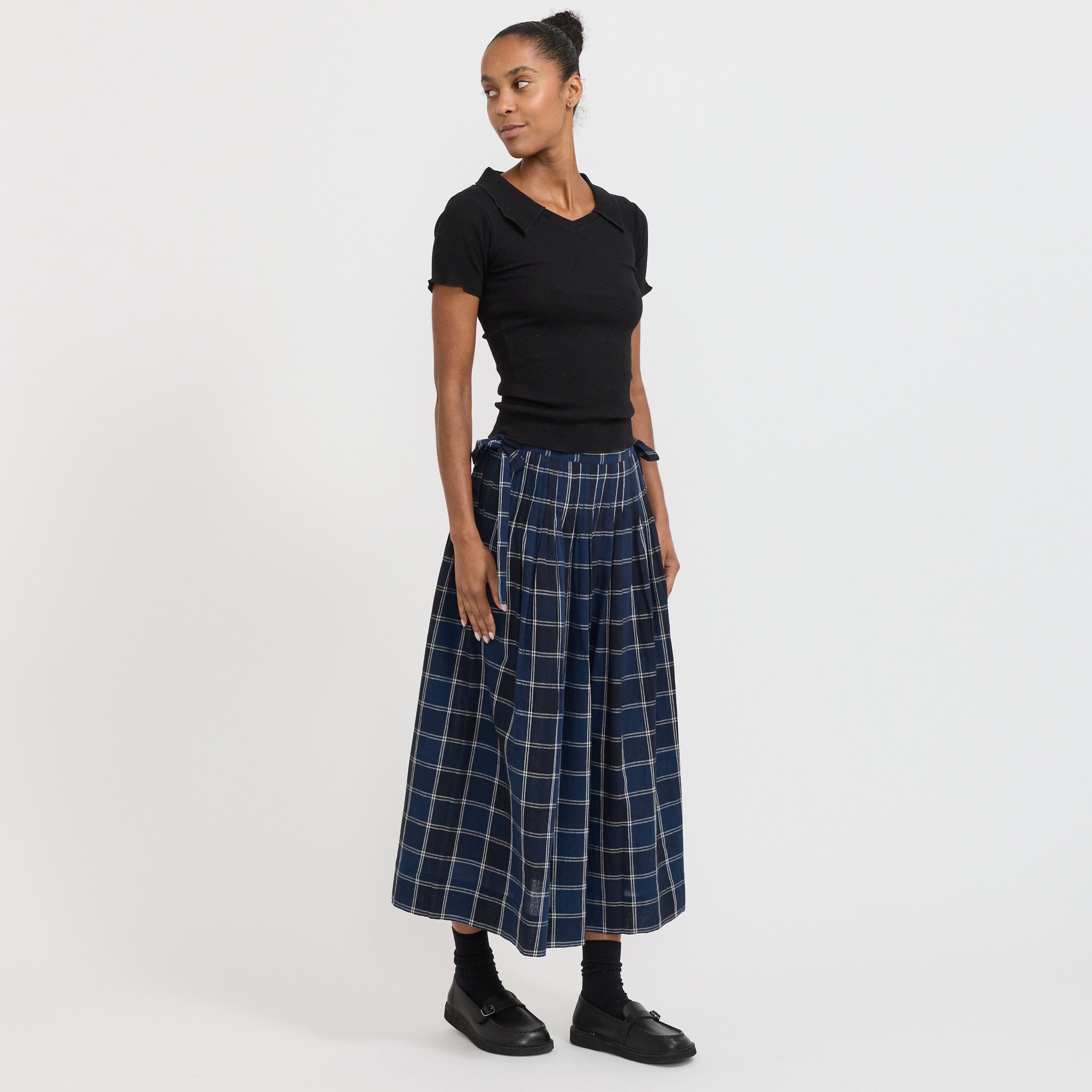 Toast | Market Check Pleated Cotton Linen Skirt Denim Blue | Maplestore