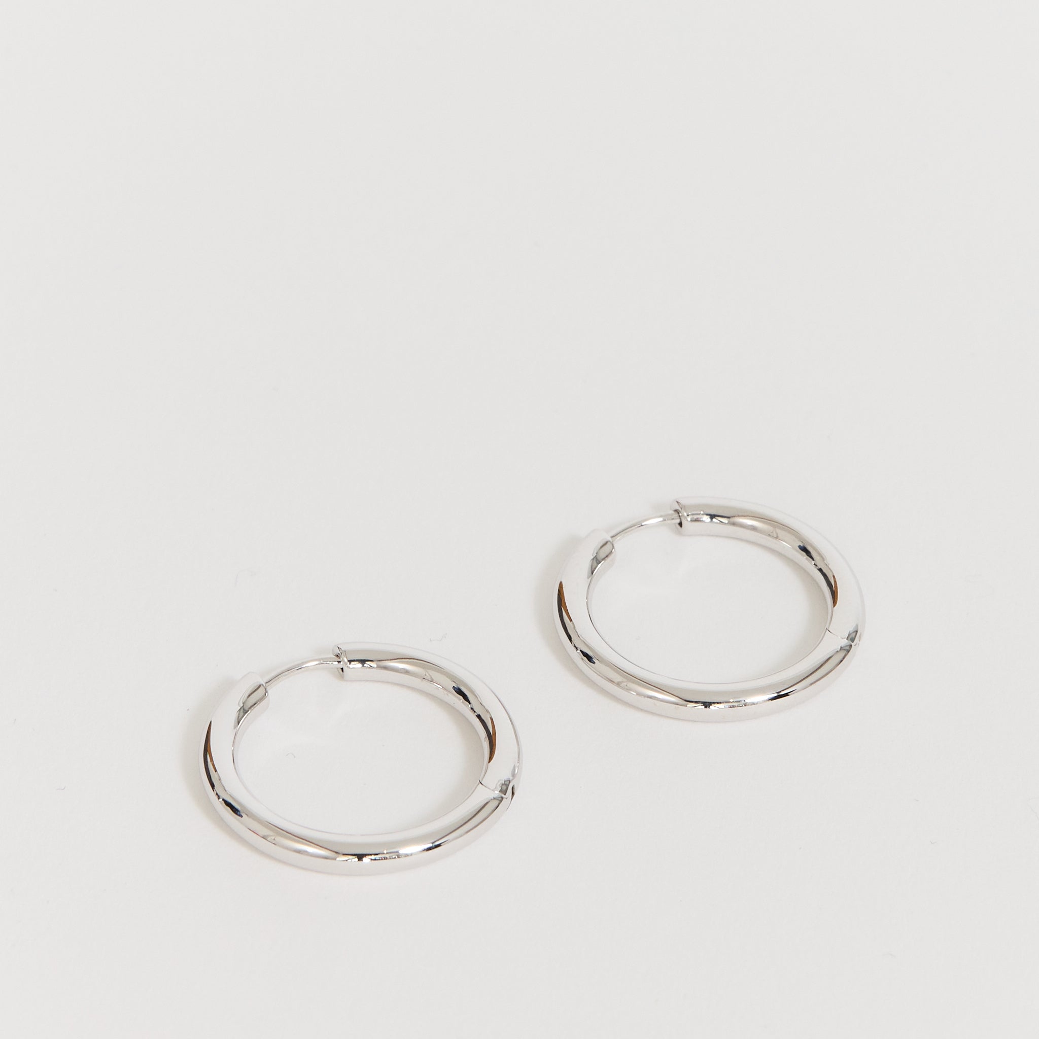 Classic Hoops Medium Silver